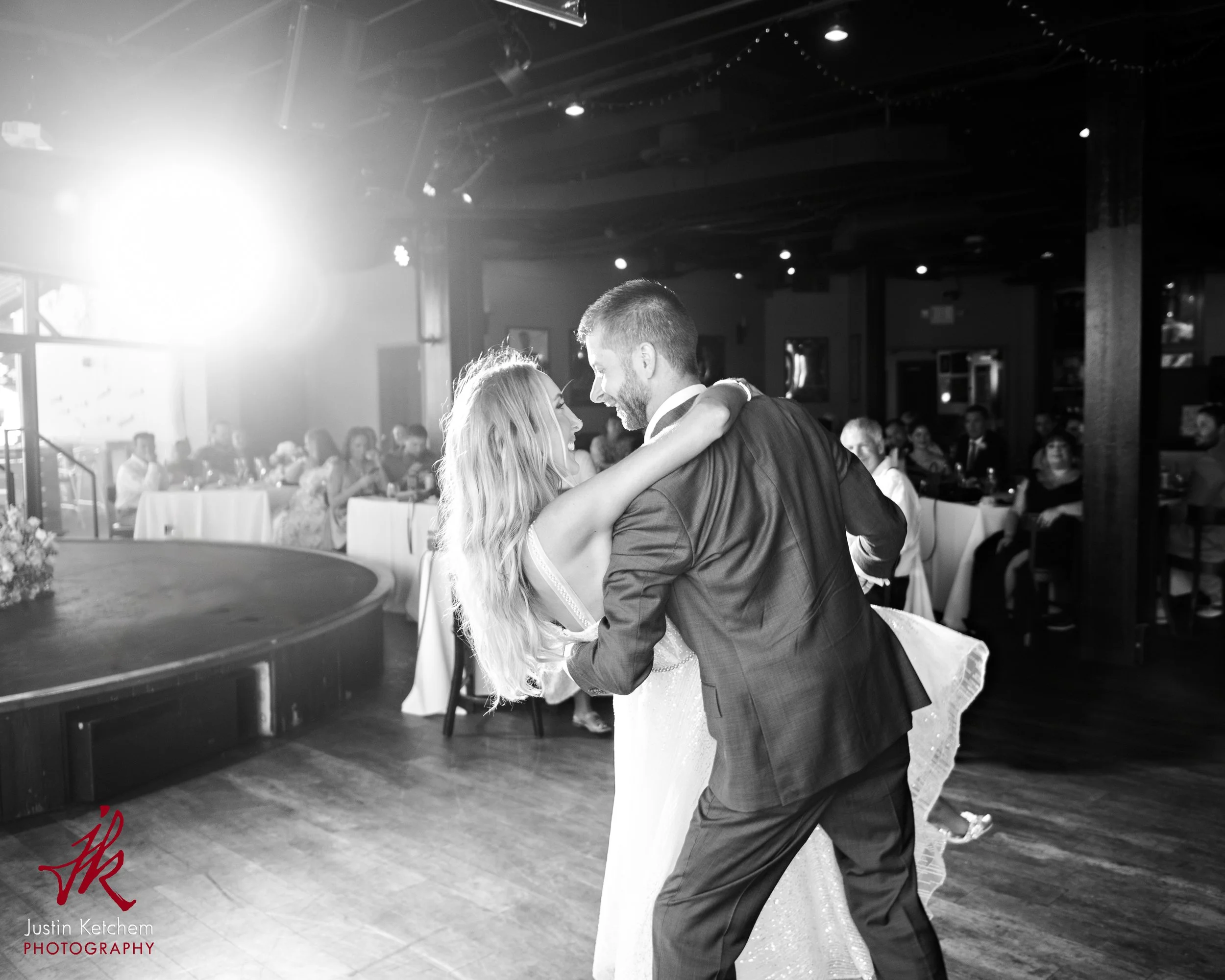 Botanical-Garden-Music-Box-Supper-Club-Wedding-15.jpg