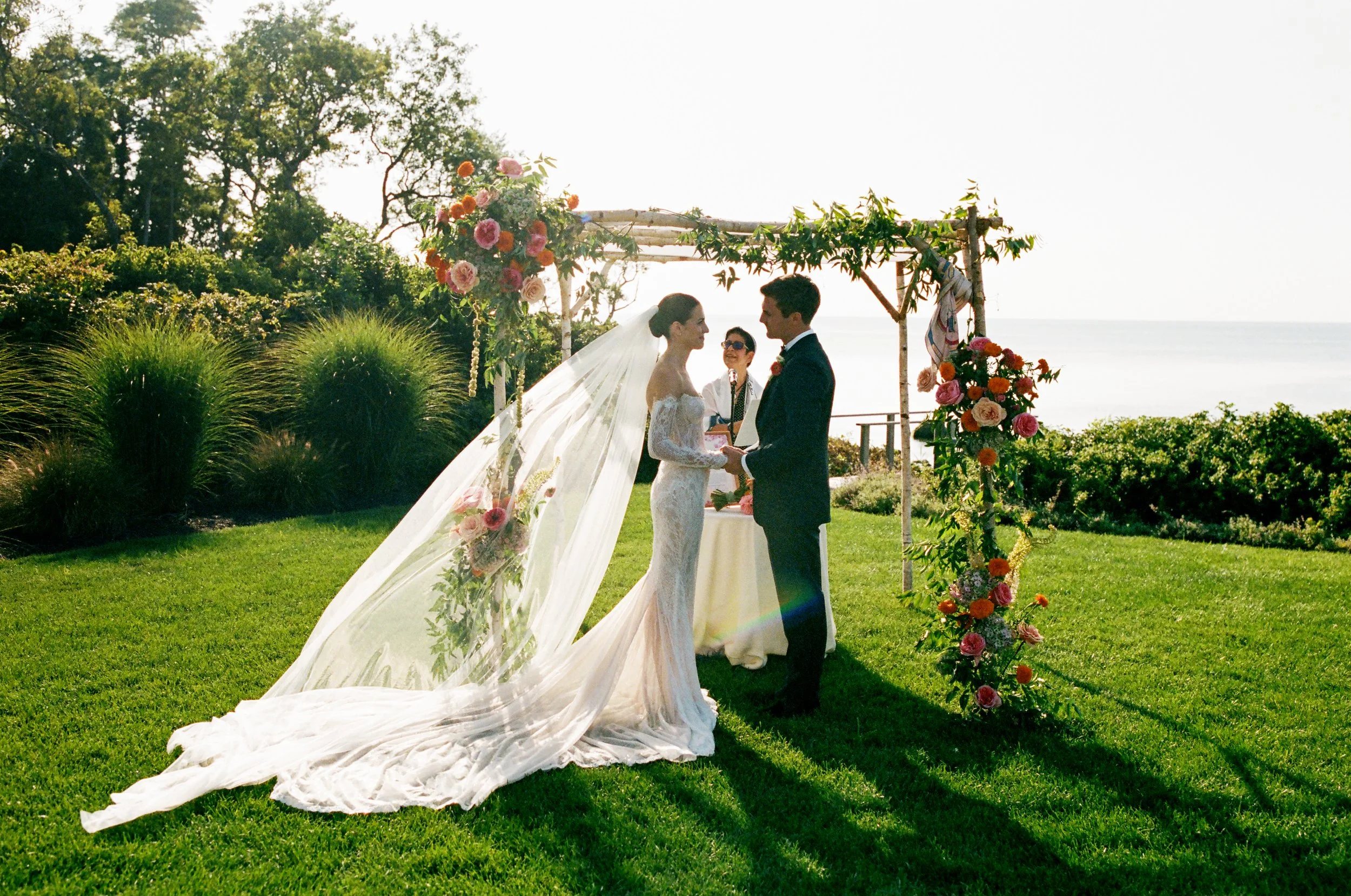Valerie+Derek_Previews-098.jpg