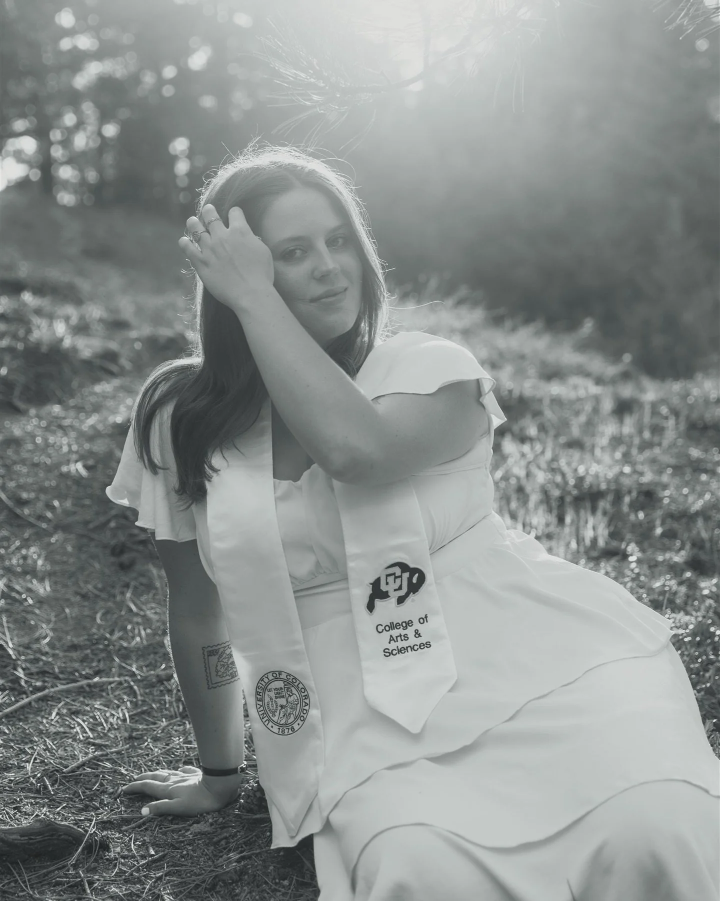 Sunlit senior photos with Bronwyn 🕯️ Flagstaff mtn is perfecttttt for that foresty mountain fairy vibe i just love it so much