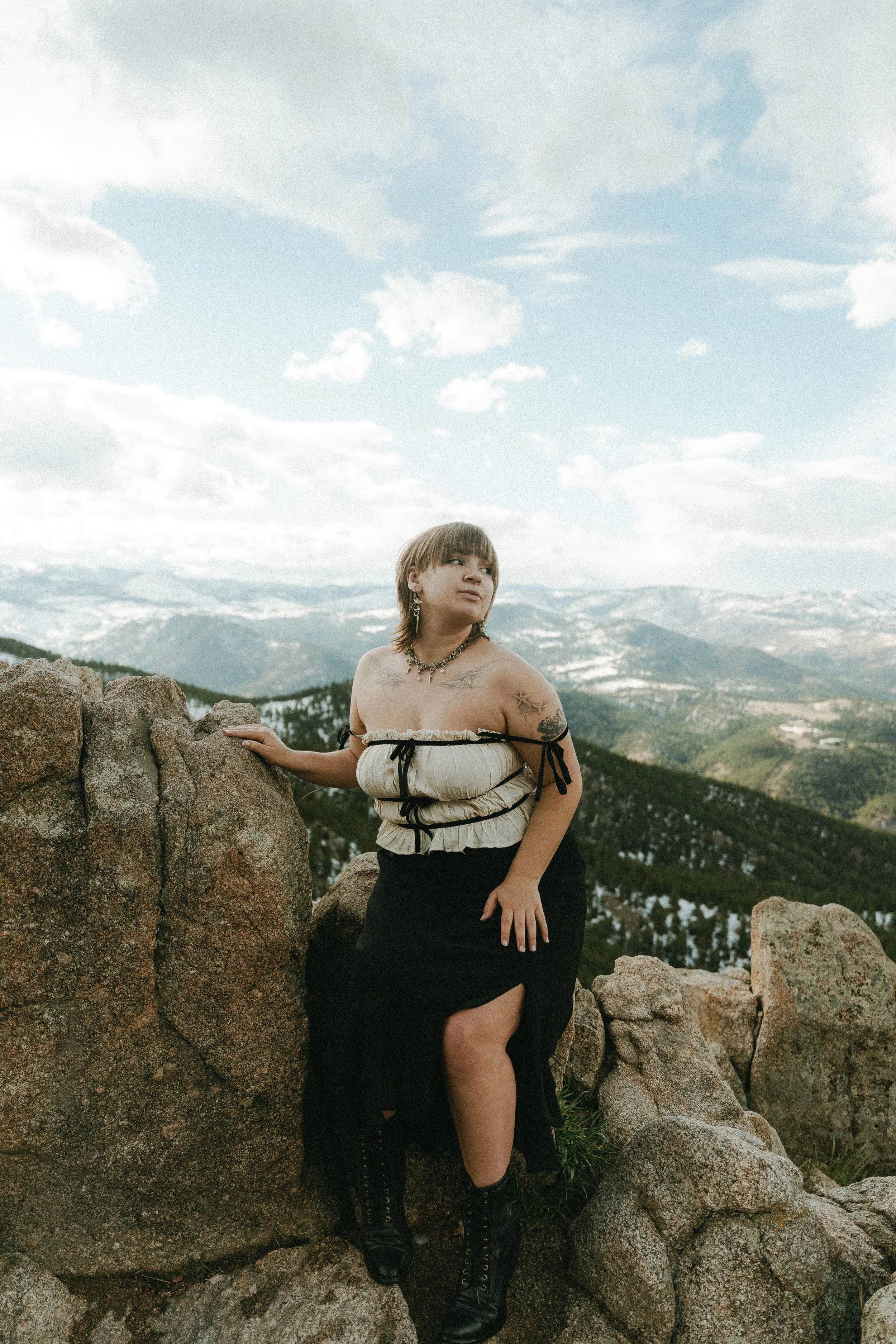 bouldercoloradoseniorphotography_kaylagraycreations-7.jpeg