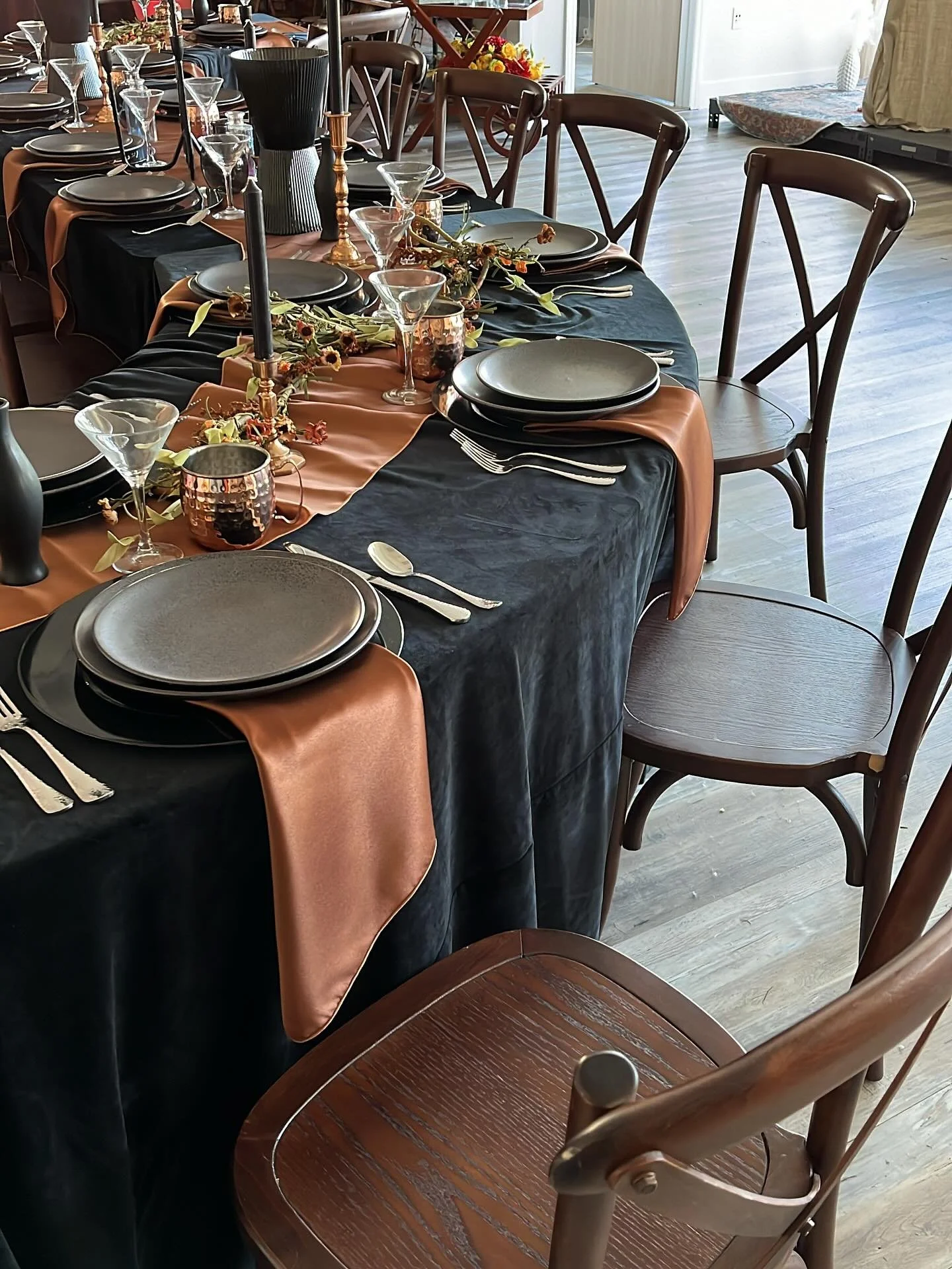 Thanksgiving is TWO WEEKS AWAY!
Rental World will be open Tuesday 9-5p for pickups, and then CLOSED Wednesday and Thursday to enjoy some down time. Get those rentals in now! 
.
.
.

#TableSettingGoals #VelvetAndSatin #LuxuryDining
#eventsbyrentalworl