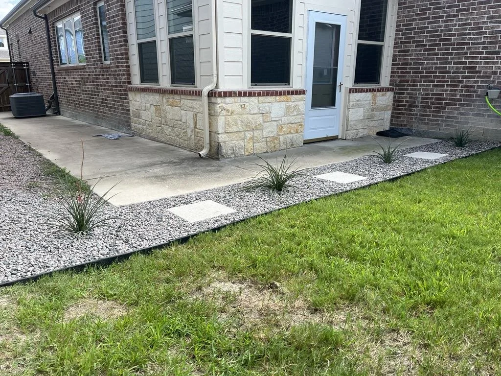 gravelyuccapaver.jfif