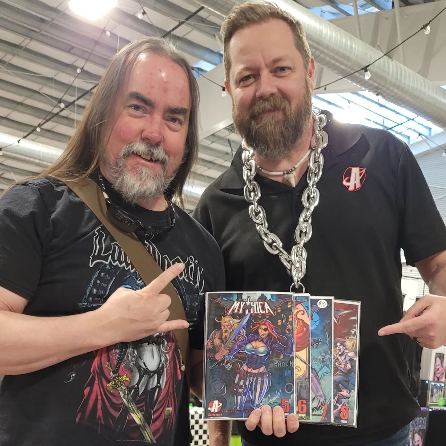 Mythica creator Matt Campbell with fans at the Wicked West Comic Expo. 
.
.
#mythicamaniacs #actionlinearmy #mythica #actionline #comics #artist #creatingcomics #comiccreator #fans #comicart #comiccon #comicconvention #heavymetal #metal #rockon