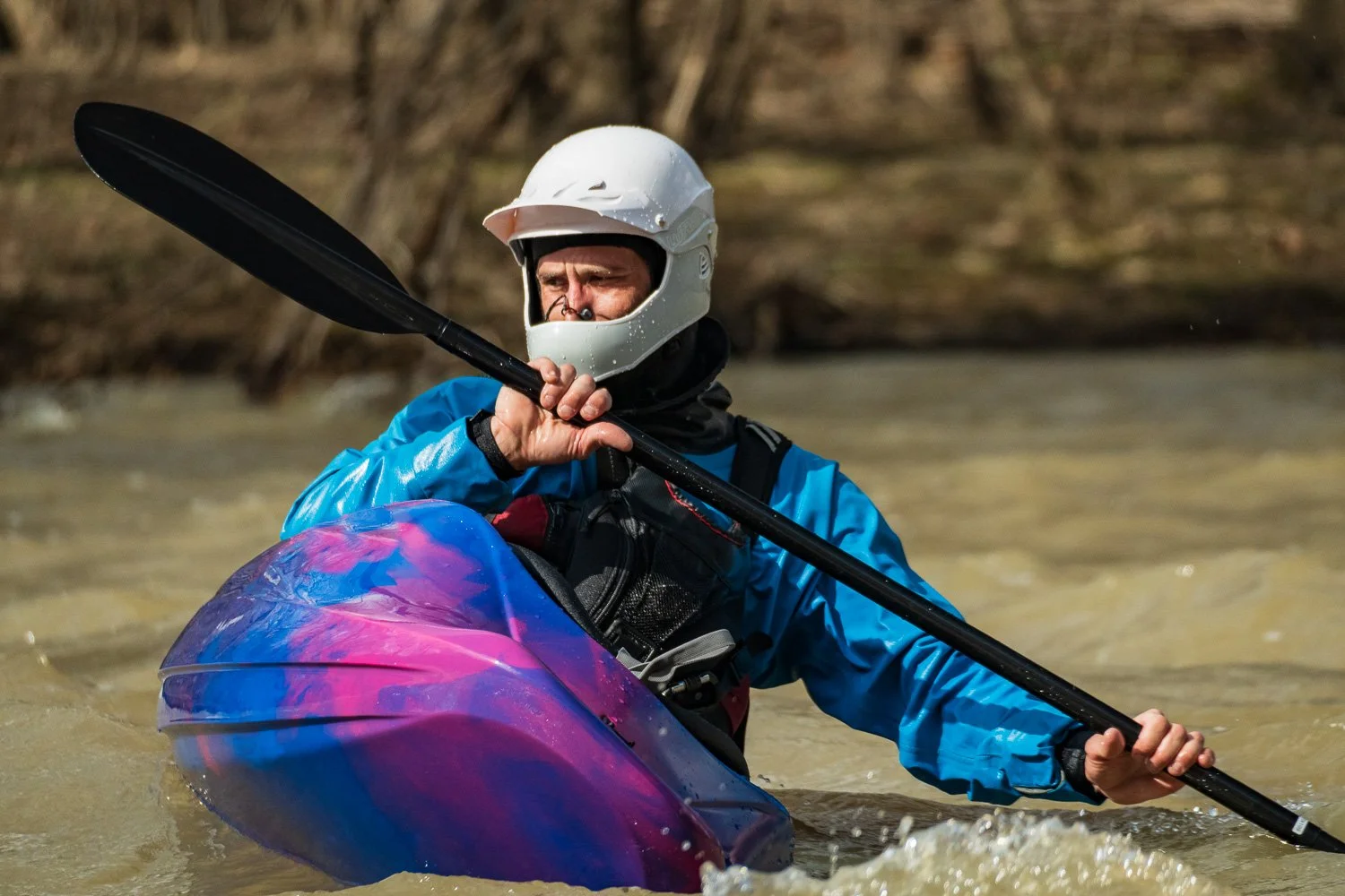 whitewater kayaker on olentangy river in Jackson kayak.