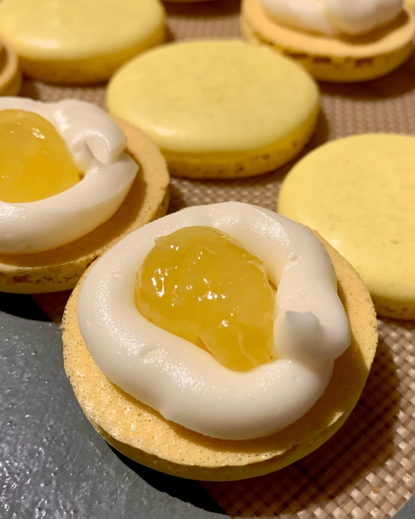 Pina Colada Macaron.jpg