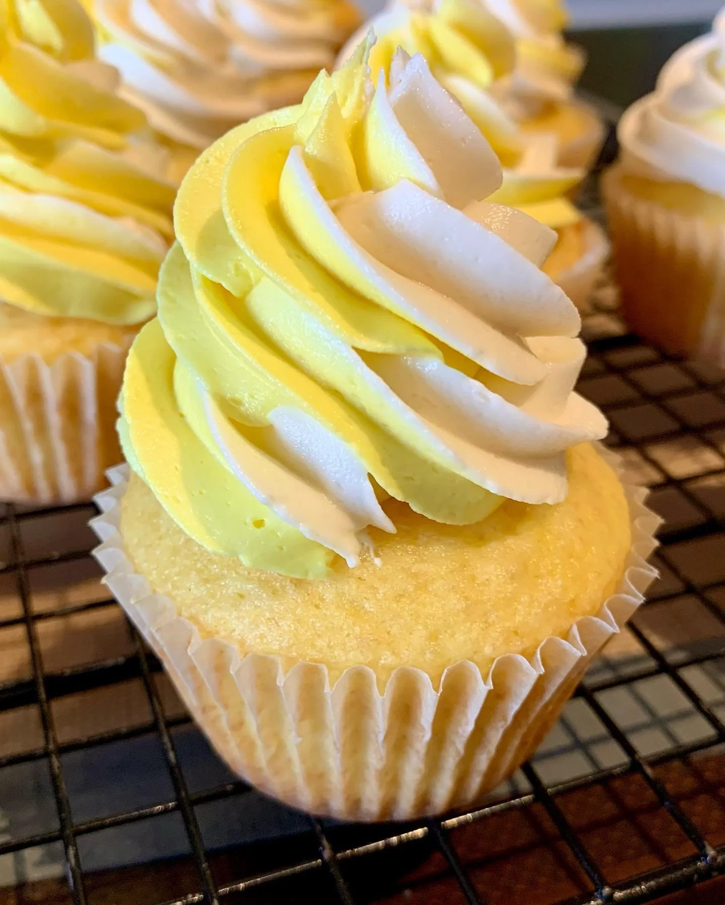 Pina Colada Cupcake.jpg