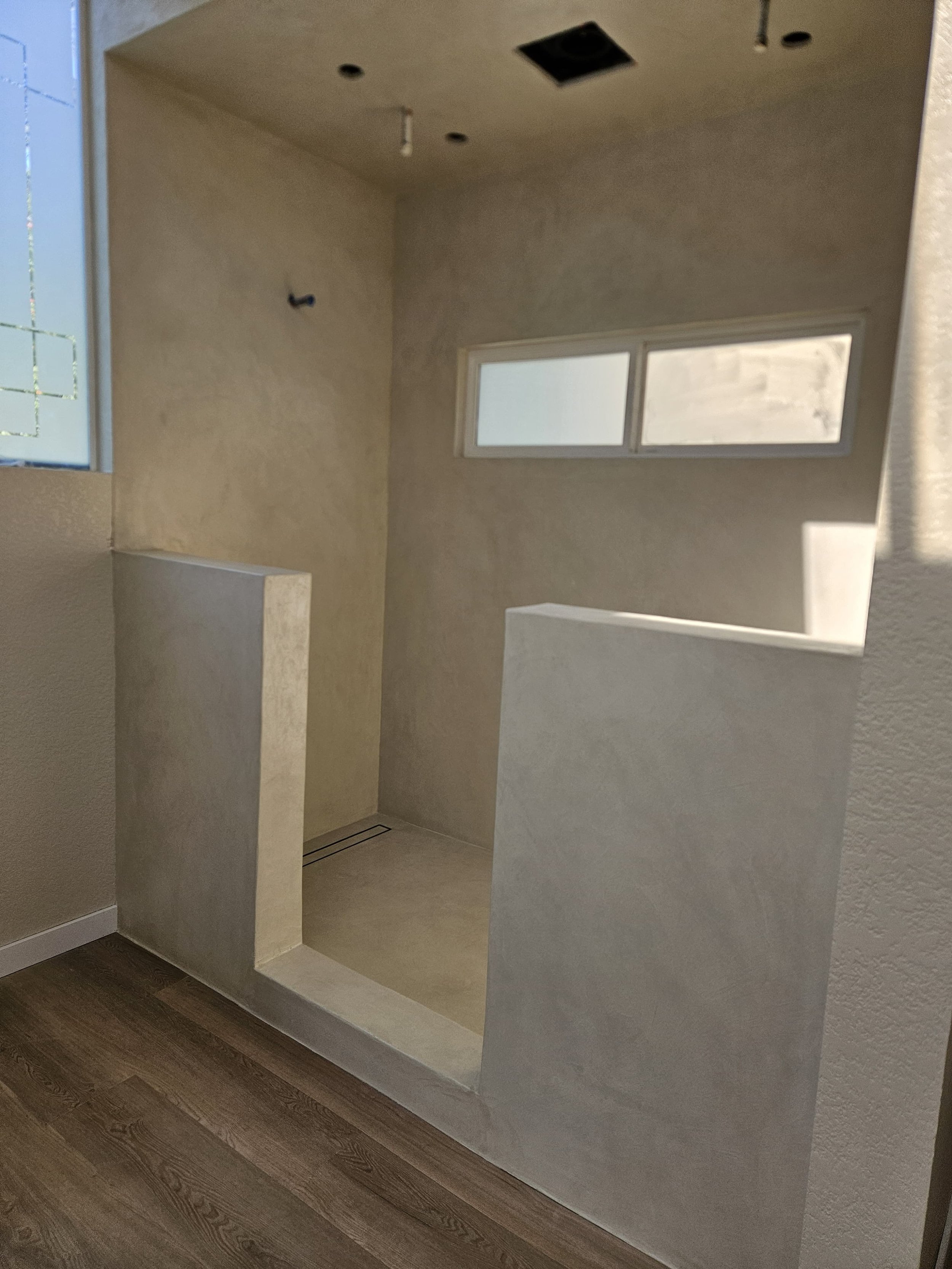 This shower had a minimalistic, modern look.