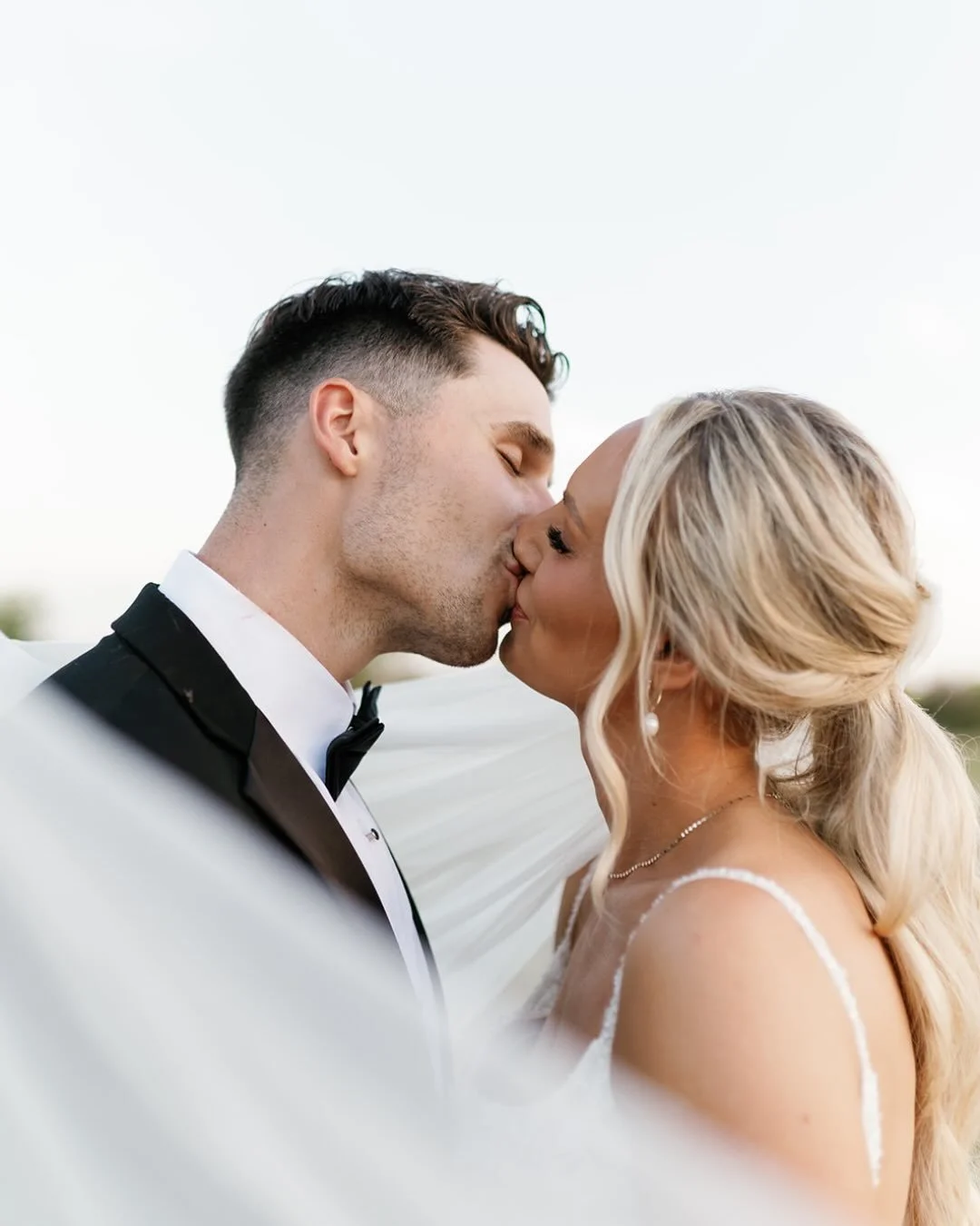 Mr &amp; Mrs Petit - An elegant, timeless and seriously perfect kind of love 🤍 

Meg &amp; Ty care so much for their friends and family, it was so important to them to have a large but intimate wedding. With first looks, private vows and heartfelt s
