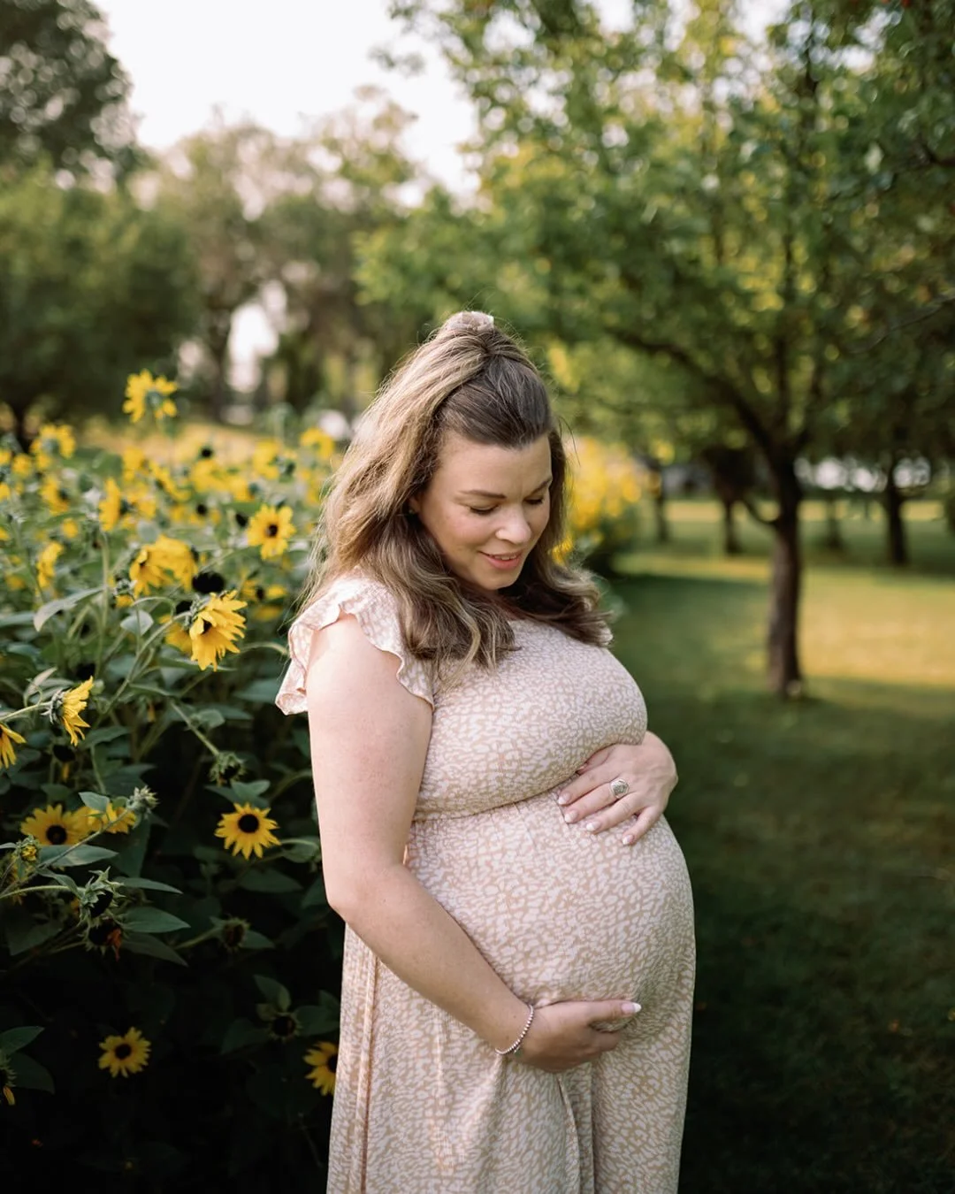 Dreaming of spring sessions and little chiclets joining us earthside🐣 

A gorgeous family inside and out ❤️