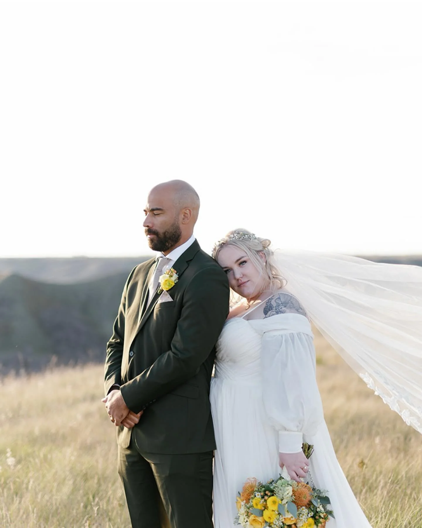 OKKK - I know you were all wondering how long I could possibly sit on these treasures 🥹😍 I&rsquo;m telling you, Saskatchewan really is breathtaking - and so is this love. 

Mychaela &amp; Jacob are two of the most genuine and kind people I&rsquo;ve