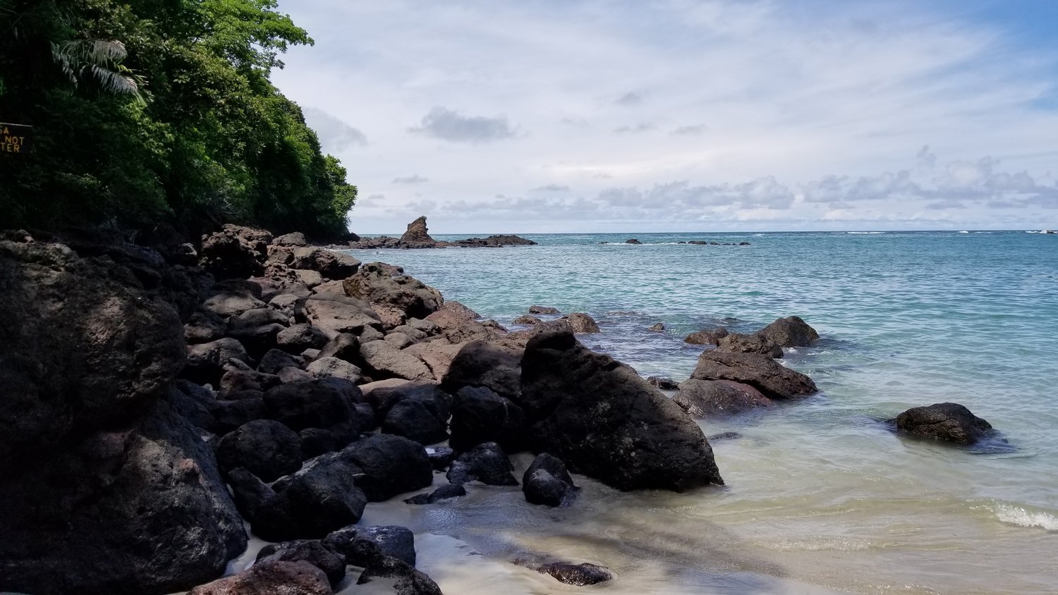 nl_costarica-lagoon.jpg