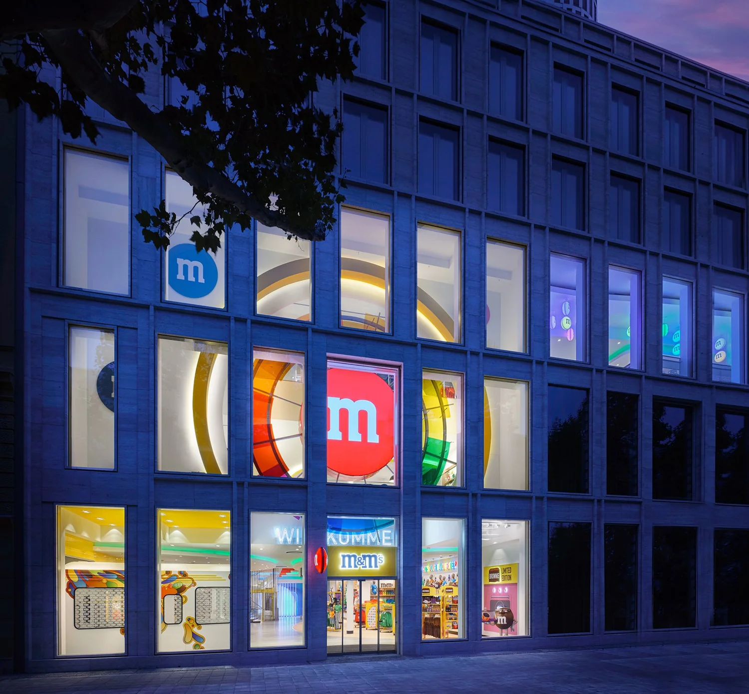 M&M’S® World Berlin | Features and Characters — Dillon Works