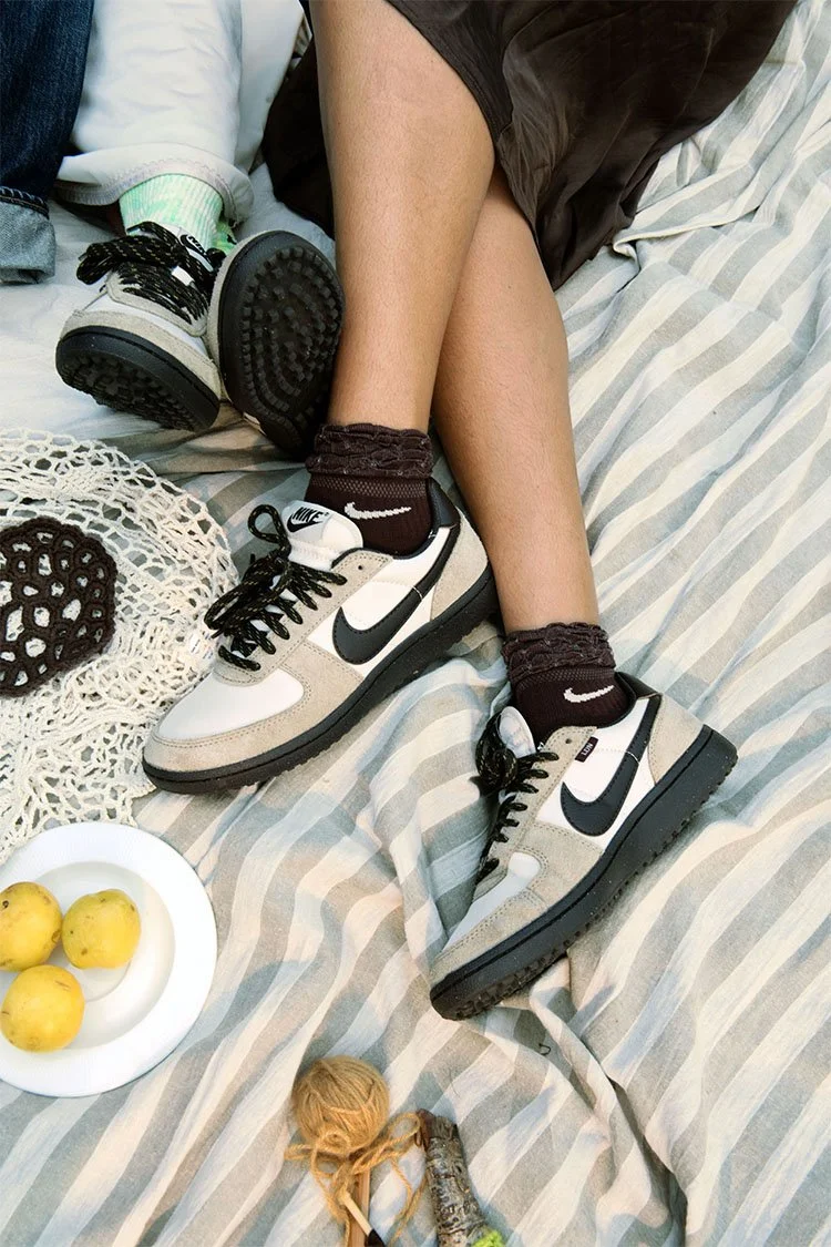 15_EC_Nike_SNKRS_FieldGeneral_Shoe_750x1125.jpg
