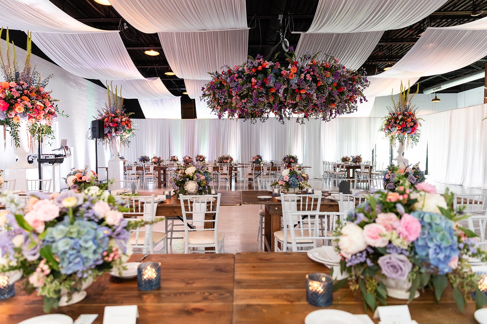 Reception room decor by Detroit Michigan Event Planner