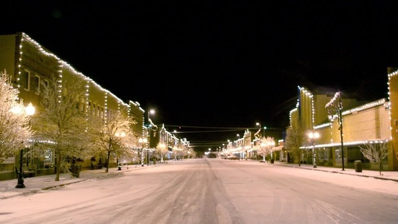 downtown russell night xmas.jpg
