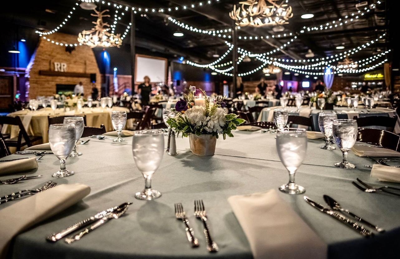 River Ranch Stockyards can give you anything from rustic charm to the ritz!✨

Feel free to give us a call! 

📞(817) 624-1111

📸: @ogrowald 

#fortworthstockyards #stockyards #fortworth #visitfortworth #texas #fortworthtexas #riverranchstockyards #e