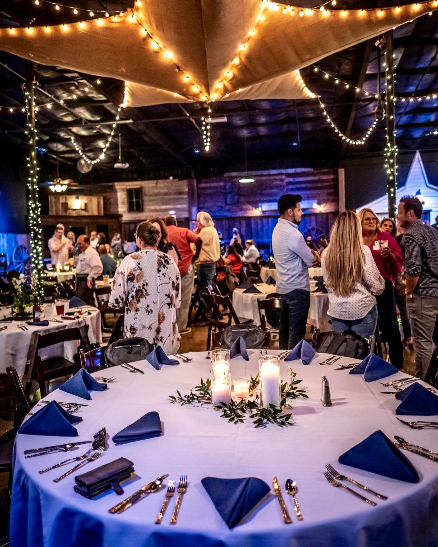 ✨Our western-themed venue in Fort Worth, Texas can truly bring the best of indoor and outdoor spaces together to make your special event stand out!

Need to book an event? Call (817) 624-1111

📸: @ogrowald 

#visitfortworth #fortworth #ranchsnaps #t
