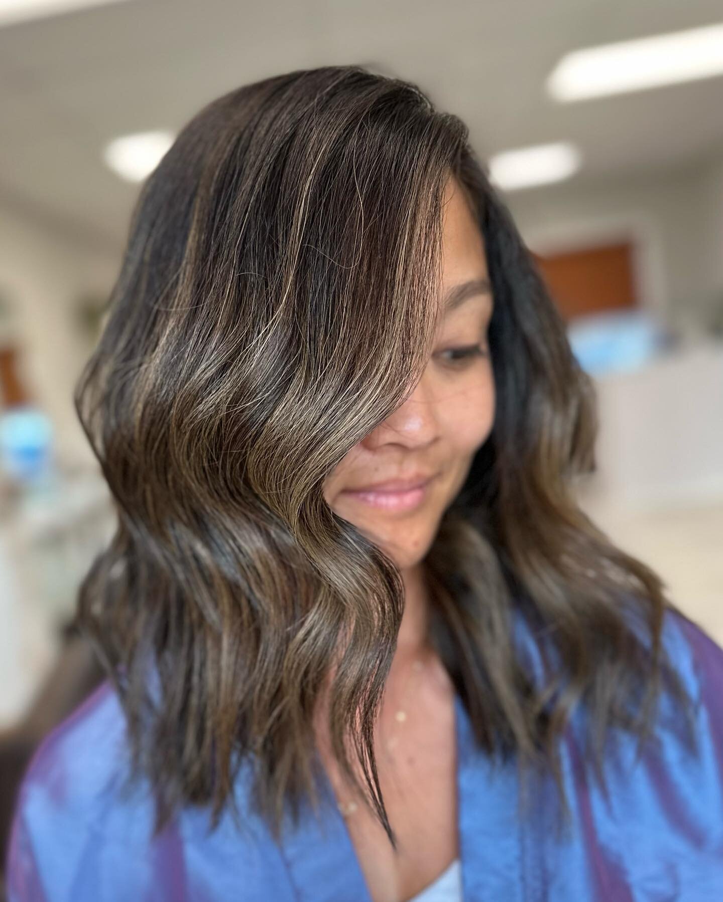 Dimensional color .  Lightened/toned🐣. 

#kauaihairstylist #kauaibalayage #kauaicolorist #kauaisalon #kauaihair #kauaimakeupartist #kauaiwedding #kauaiart #kauaispa #hawaiihairstylist #hawaiihair #honoluluhairstylist #kauaiartist #kauaihairsalon #ka