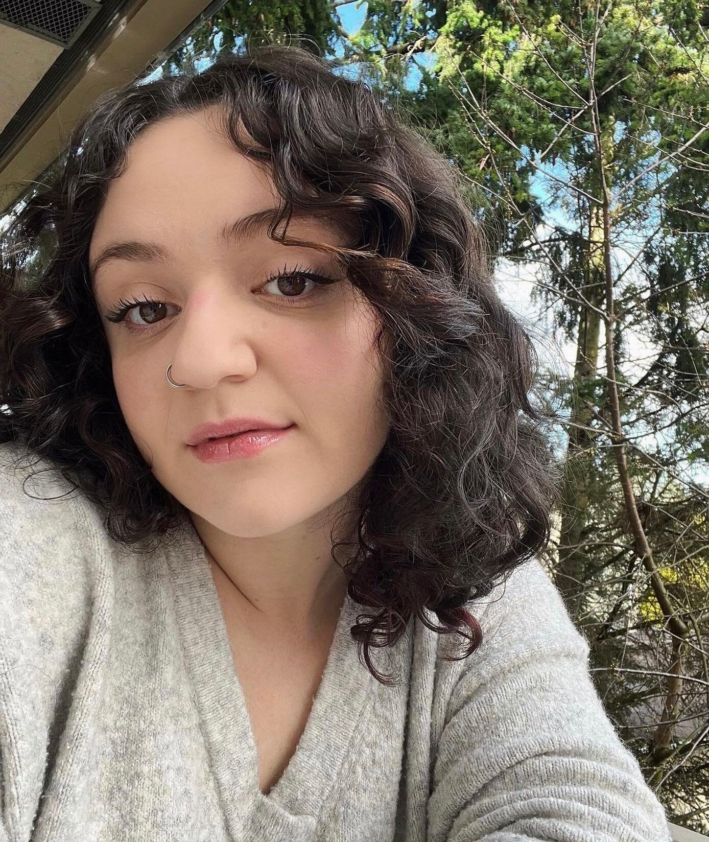 Curly cut for Gabby 🤍 -Growing out your hair doesn&rsquo;t need to be difficult! We added some face framing &amp; layers &amp; took out some weight to give shape to her existing cut in order to grow it out more gracefully! There&rsquo;s no reason no