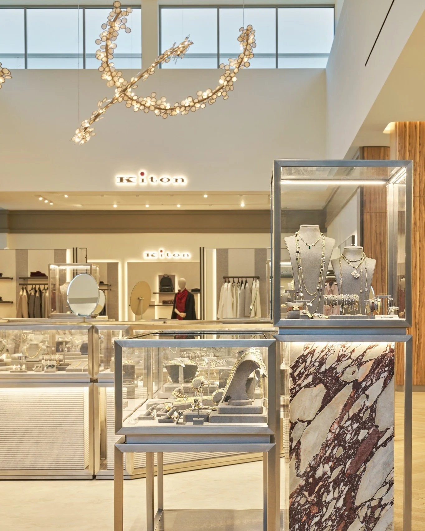 Project: Wikes Bashford
Architect: Gensler
📍: San Francisco, California
.
.
.
#bankslandllightingdesign #bankslandllighting #BLLD #lightingsolutions #lighting #lightingideas #lightingdesign #design #architecture #archidaily #architecturephotography