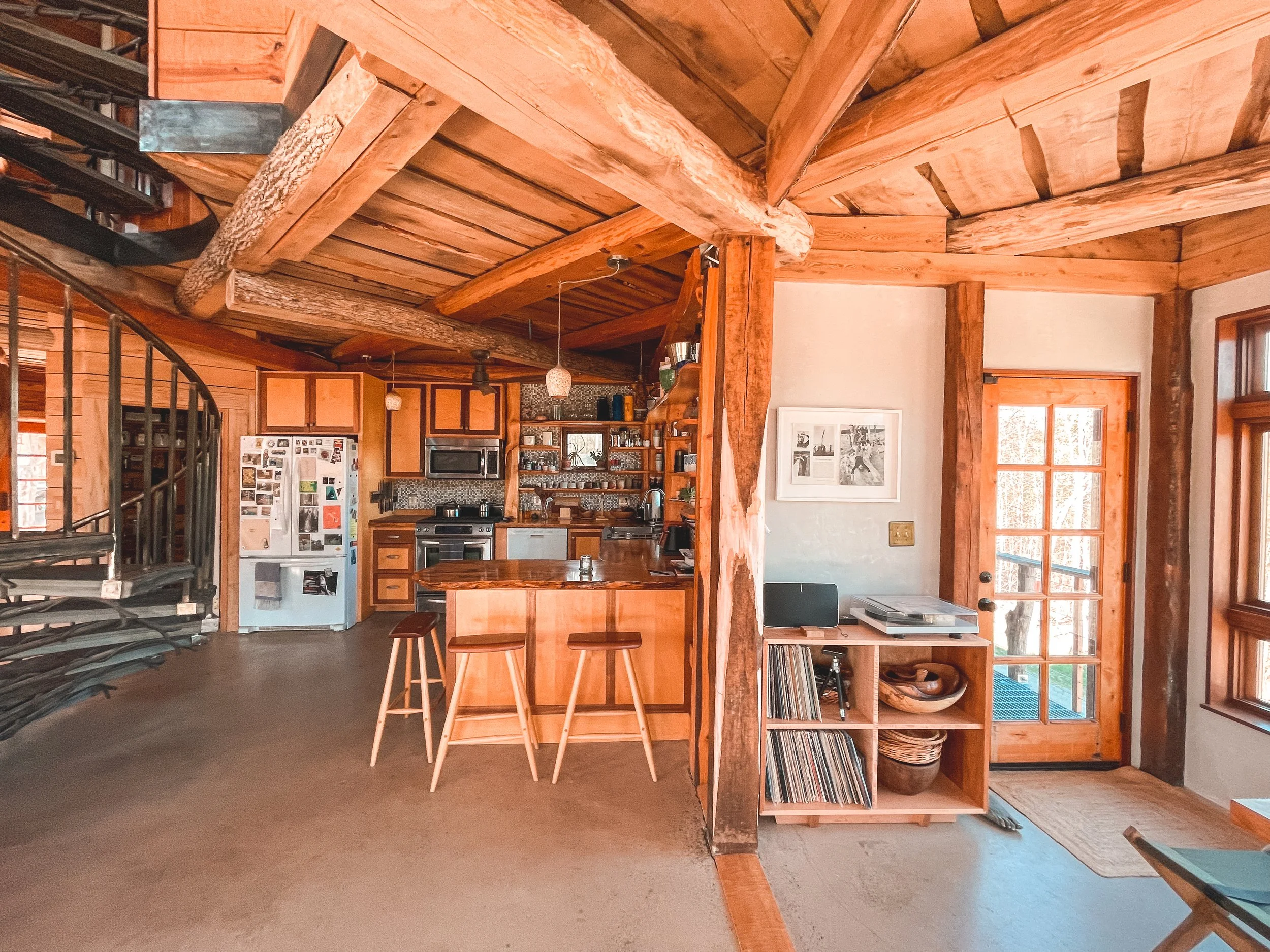 kitchen and the small deck outside 