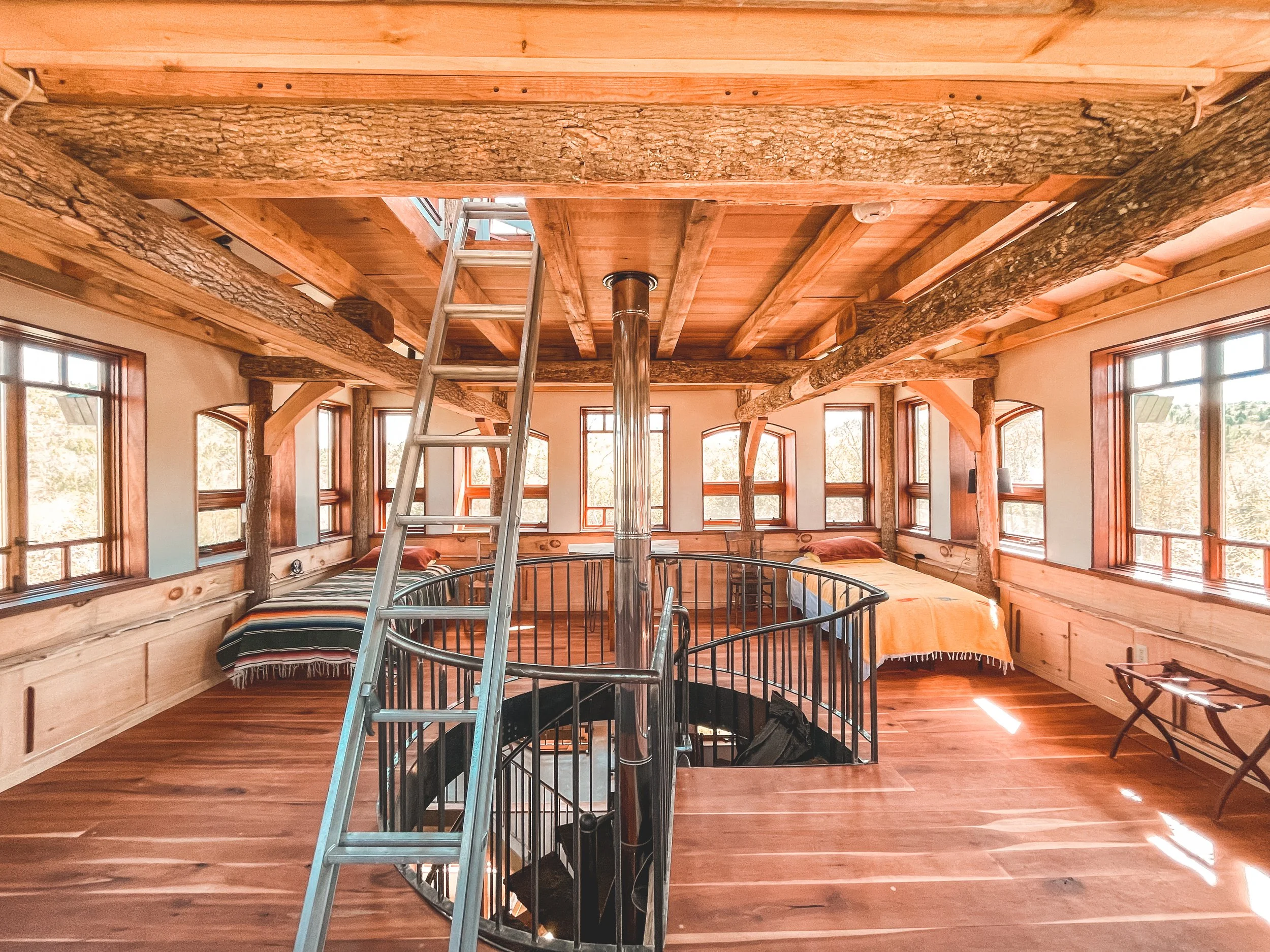 5th floor bedroom (has two twin beds or can have 1 full size bed)