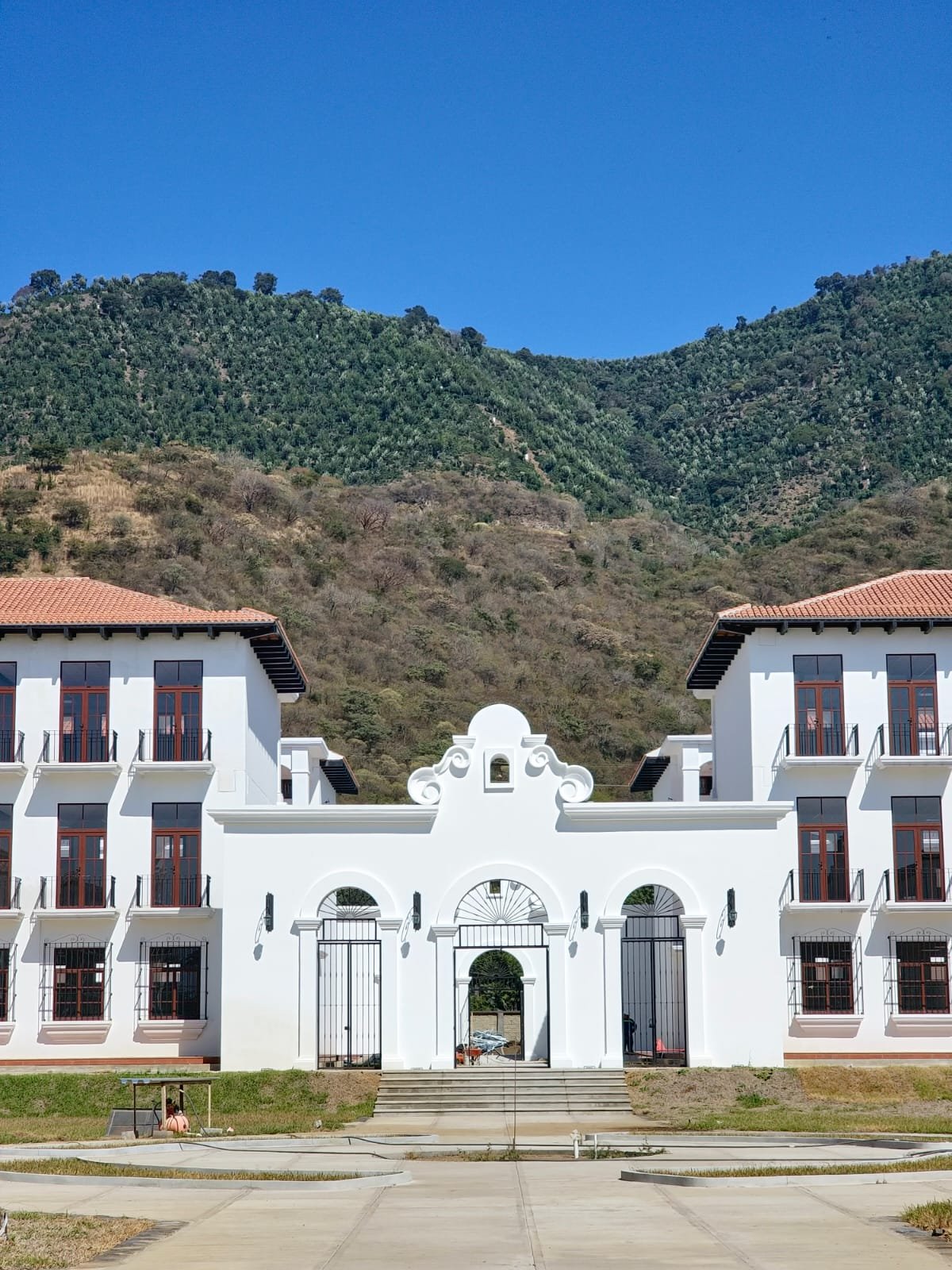 WhatsApp Image 2024-02-28 at 8.29.41 PM.jpeg