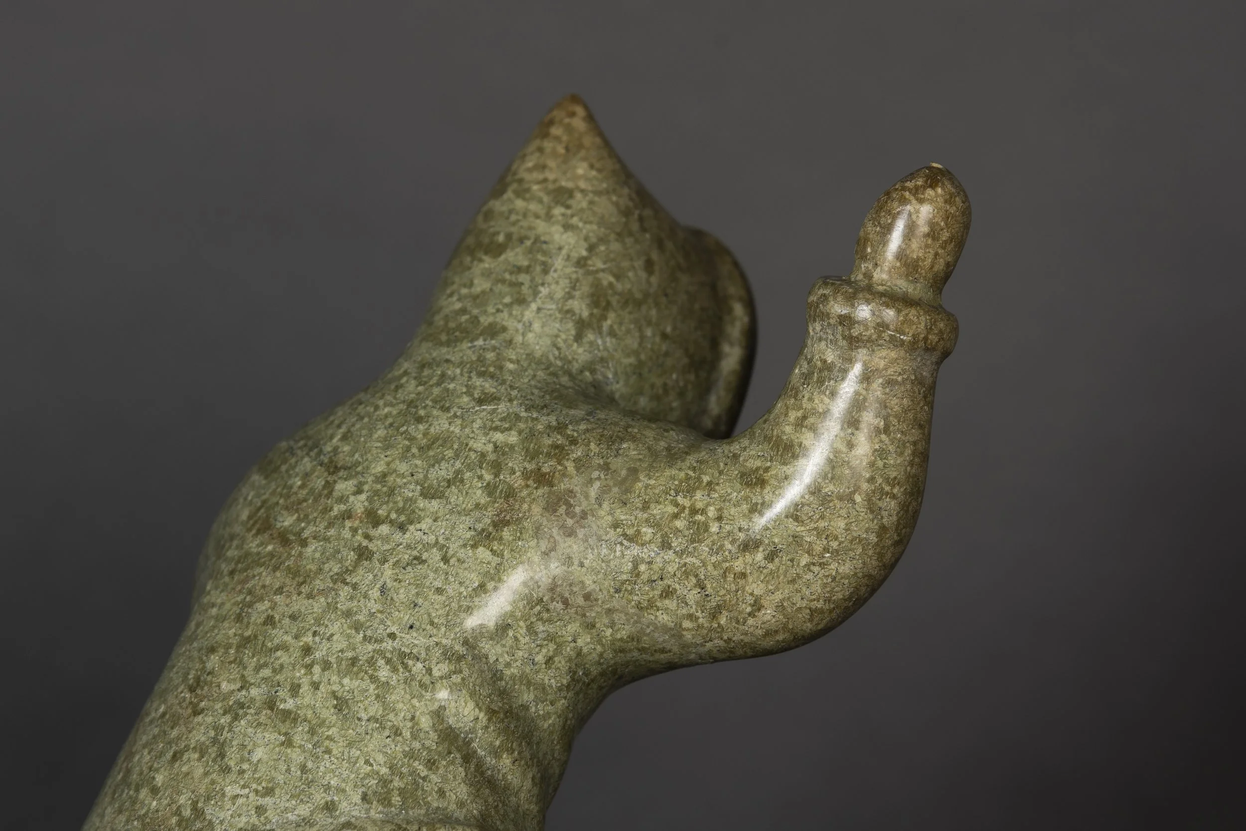 Standing Hunter - shoulder detail