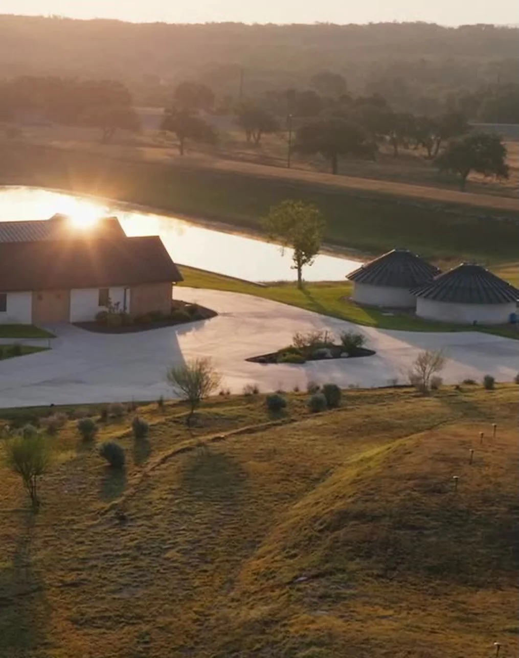 At the heart of every @cedarandoakhomes is care. Care for craft. Care for family. Care for how a space is lived in. This film is a glimpse into that heart.

Based in Austin, Texas.
 Producer &amp; Photo:&nbsp;@cameroningalls 📸 DP/Director &amp; Scri
