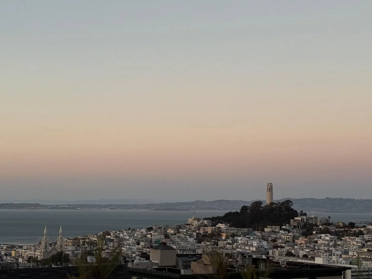 Pinch me. I ❤️ this beautiful city.

#sanfrancisco #sf #sfviews #ileftmyheartinsanfrancisco #lovewhereyoulive #nobhill #sfbay #realtor #sfrealestate #sanfranciscorealestate