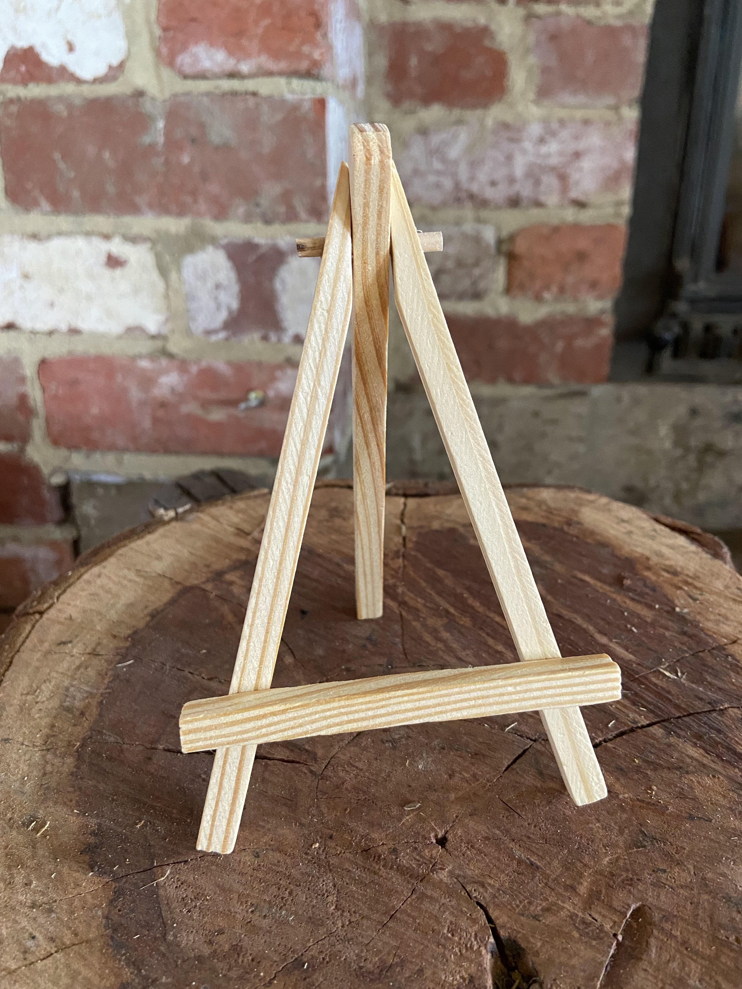 easel.jpg