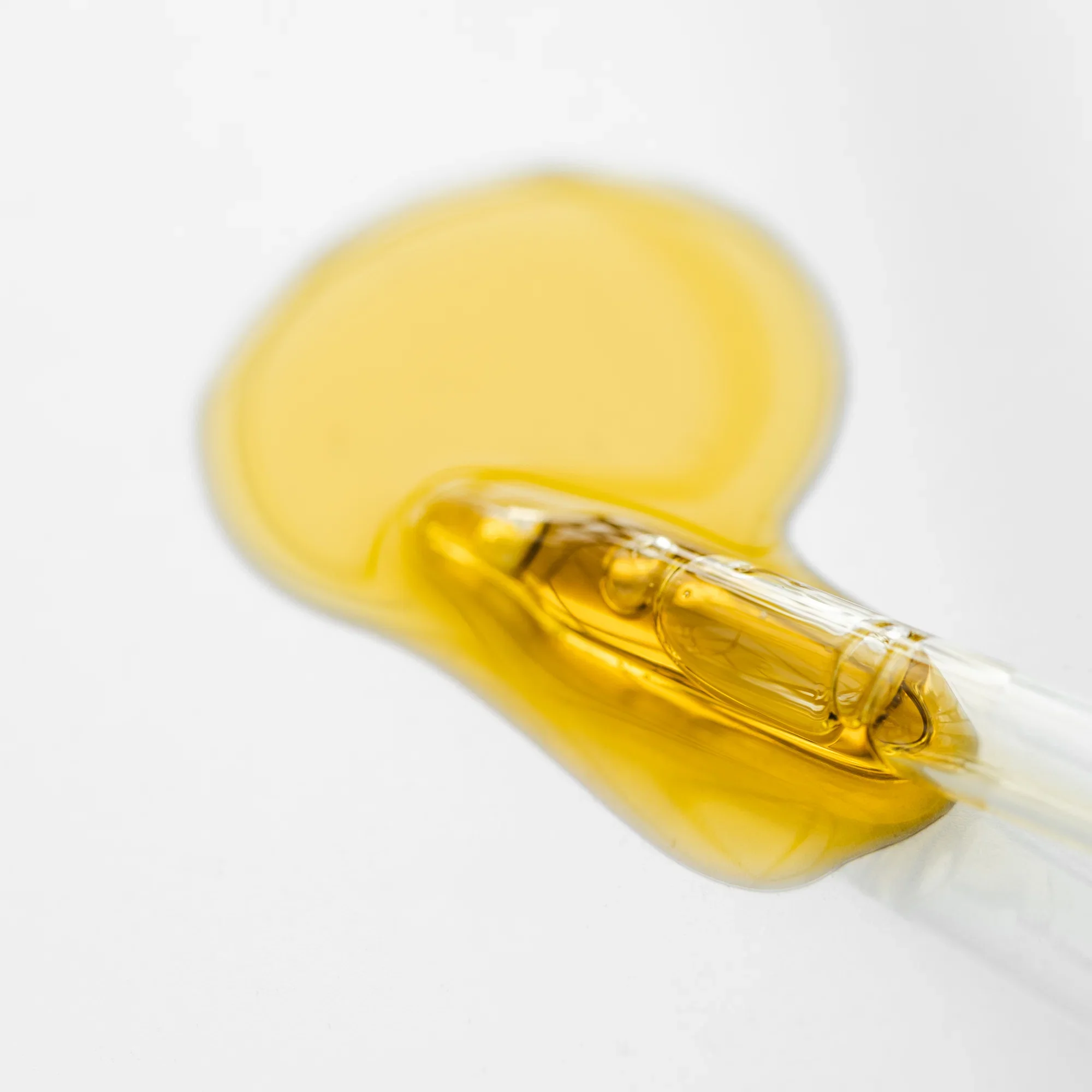 MV_TreatmentOil_2000x2000_1_2000x.webp