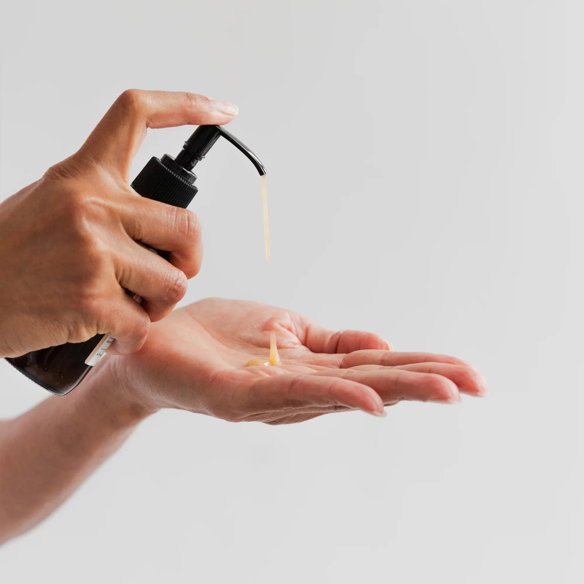 KH_MV_Pure_E.O.FreeOilCleanser_2000x2000_bef153eb-ff3d-4404-8200-e961dc5457c6_2000x.webp