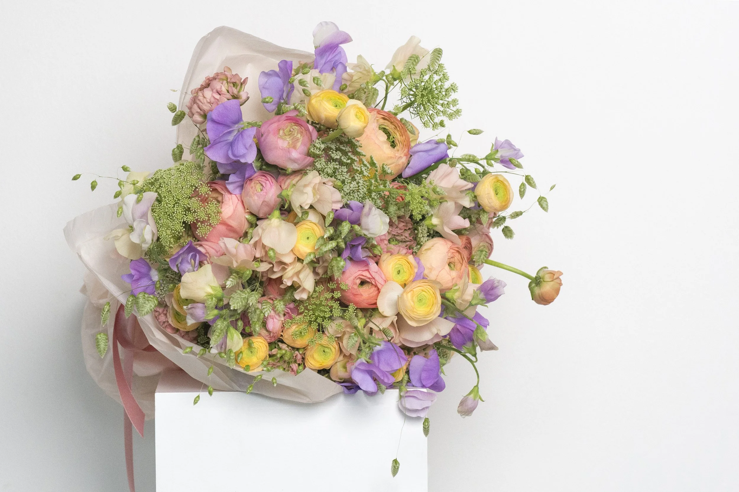 MUHE's Fresh Round Bouquets