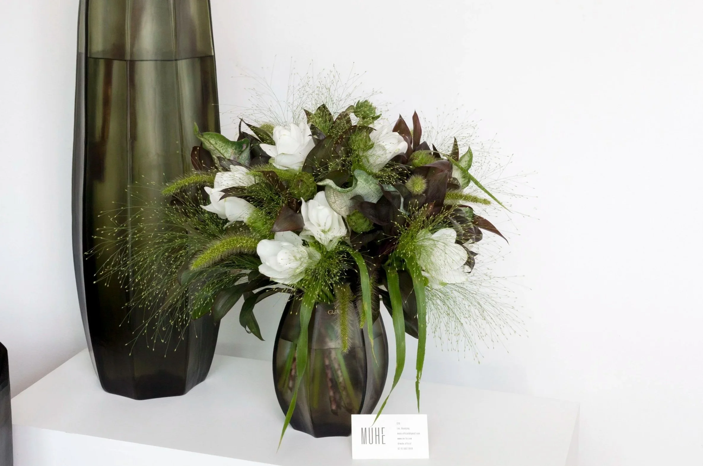 Elegant Summer Bouquet in GUAXS Vase