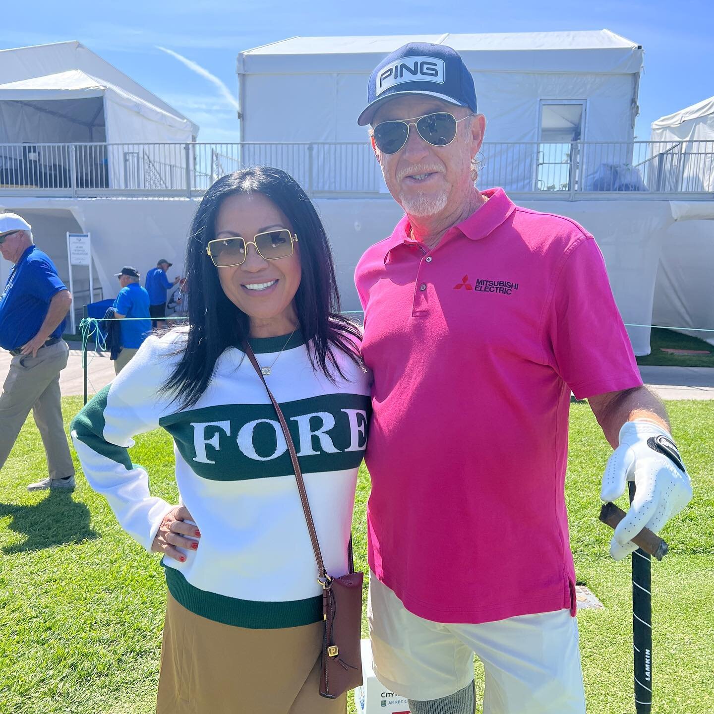 Tia Porrello, Oak owner, hosting and sponsoring the @hoagclassic this week. We had a blast serving up food at the PRO-AM. Getting the Pros ready for the weekend ahead!

Our Unofficial Meatballs of the Hoag Classic, Mini Spicy Chicken Sandwiches, and 