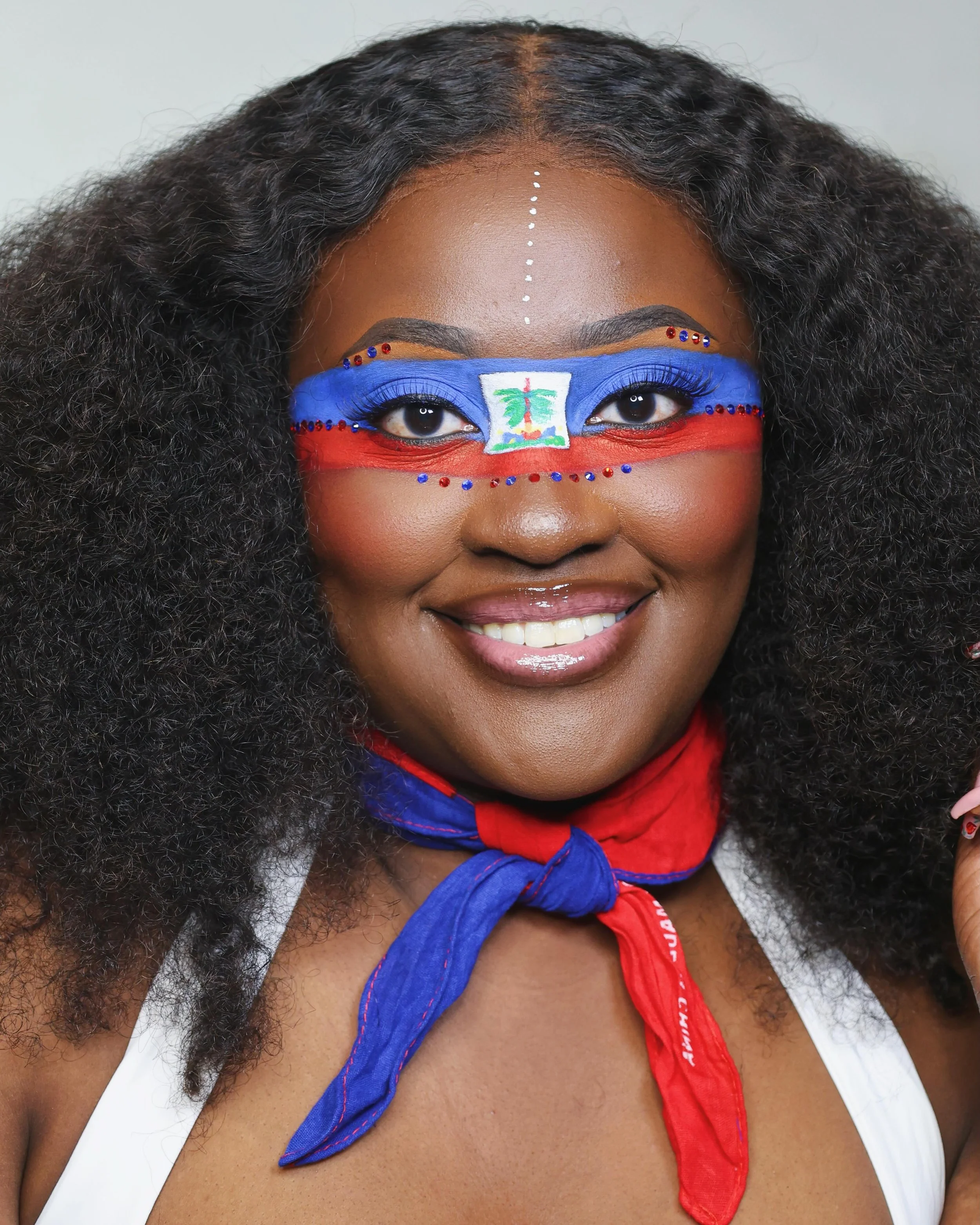 Haitian Flag Day Makeup year 4 completed ✔️🥹❤️🇭🇹

The way I had my mind set up to not do it this year but a lot of you who were in my inbox were not taking no for an answer and yall helped pushed me to stay motivated 🥹 I couldn&rsquo;t thank yall
