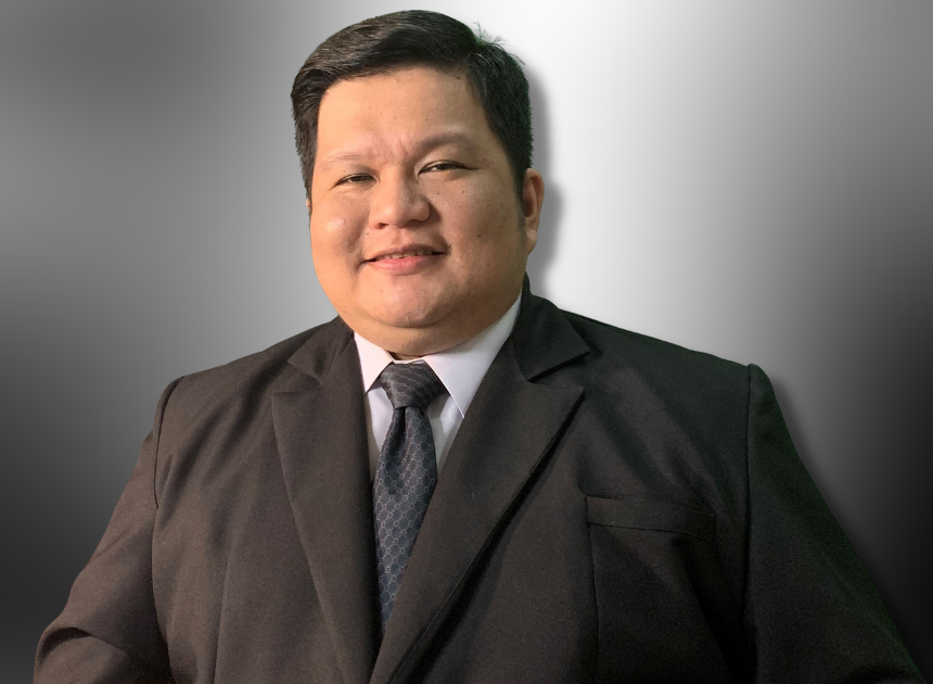 James Escaño.png