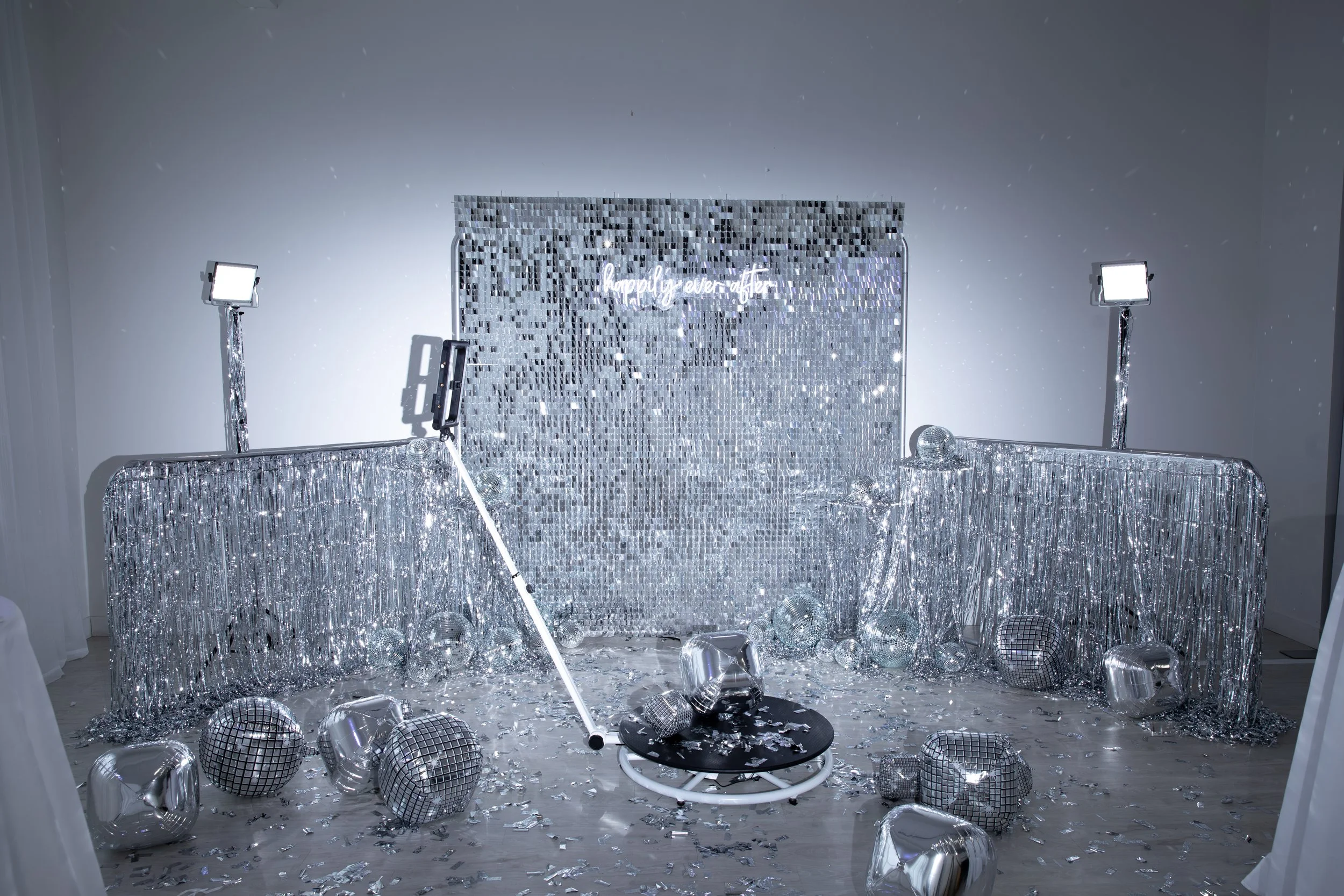 360 Photo booth set up at a wedding.