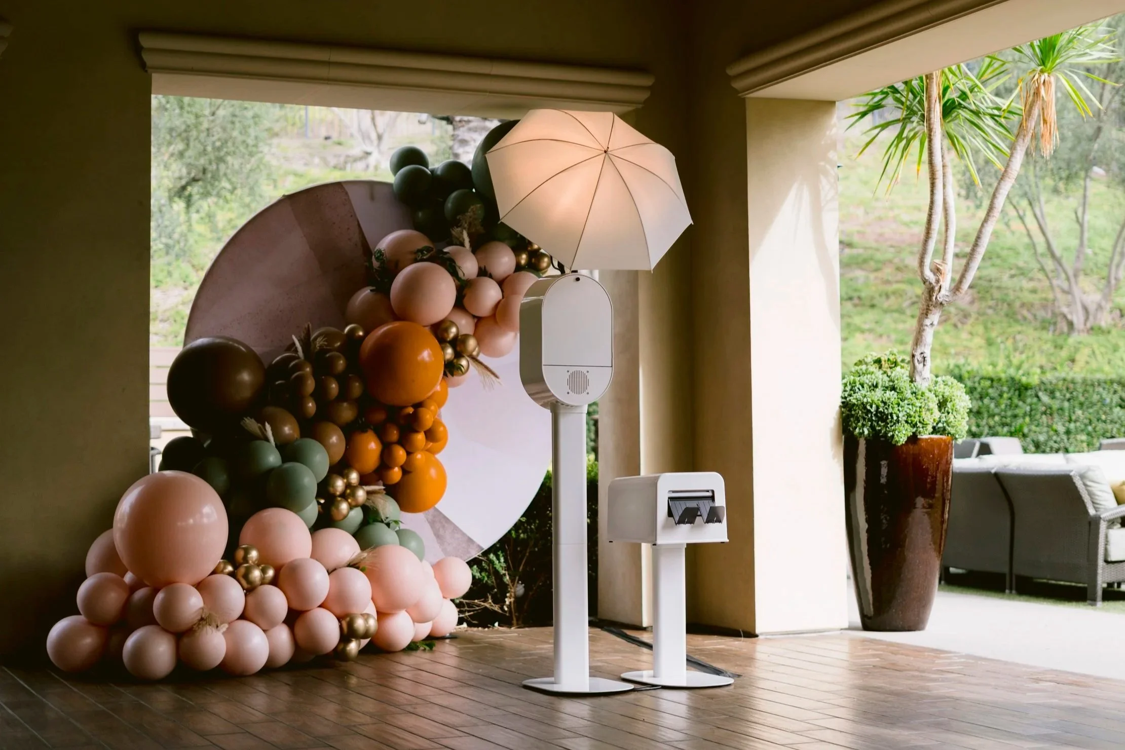 Snapbooth Studios Photobooth and Printer