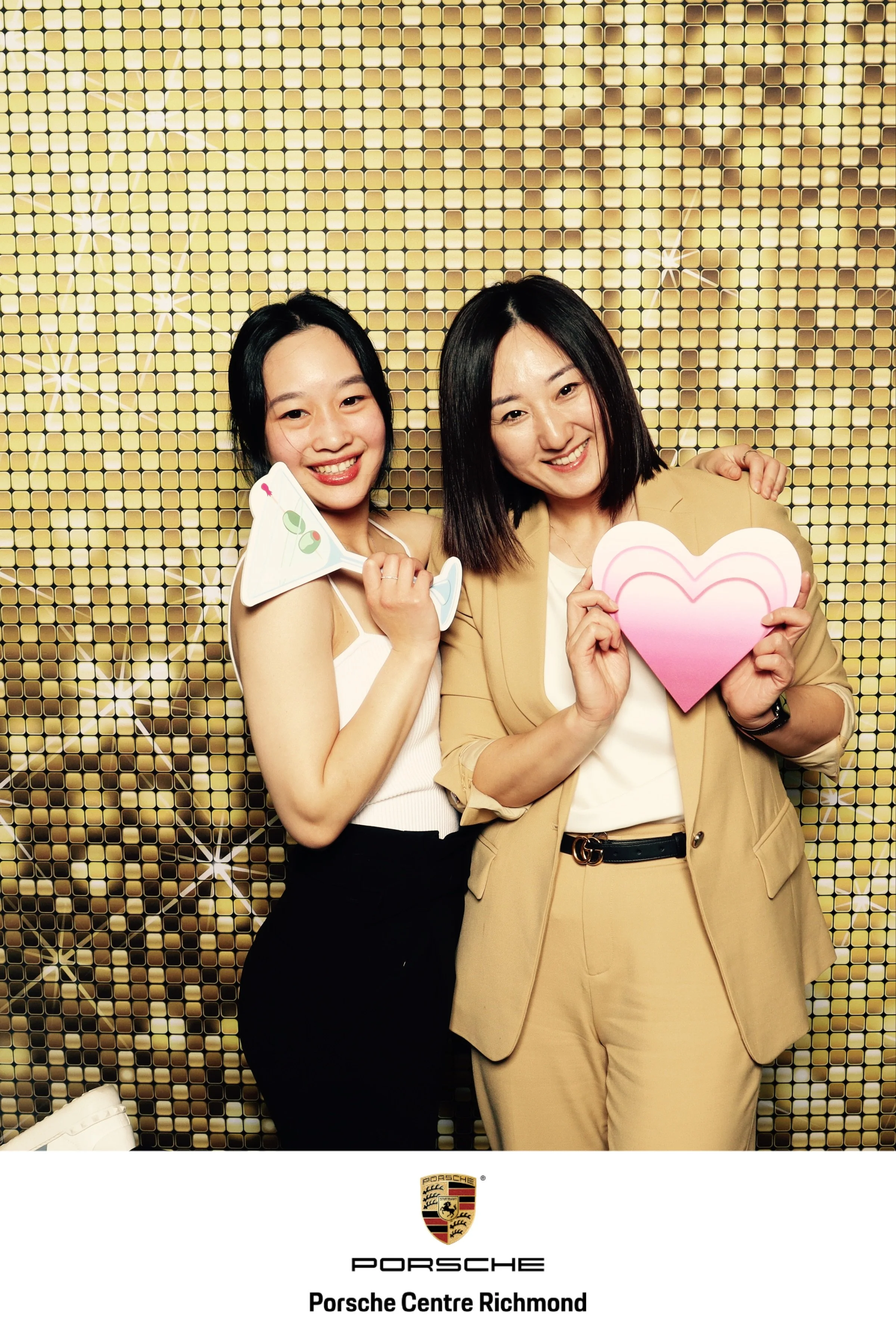 Porsche_Centre_Richmond_Christmas_Party_Photo_20221217_Time-211423_pbl2z6.jpeg