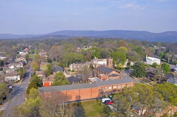 307_gates_avenue_se-t10-d110530-cd0001-s0001.jpg