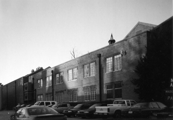 307_gates_avenue_se-t10-d110101-cj0001-s0005.jpg