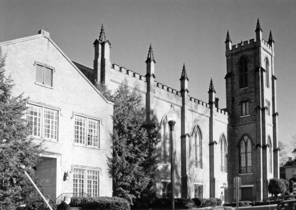 307_gates_avenue_se-t10-d110101-cj0001-s0003.jpg