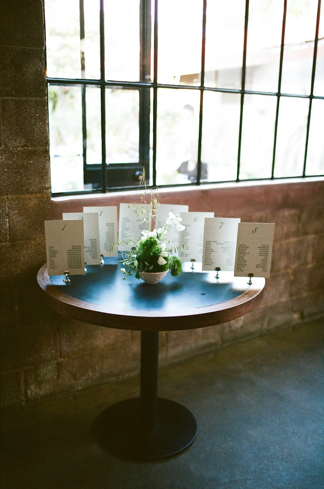 Minimalist wedding table styling at a Los Angeles wedding reception.