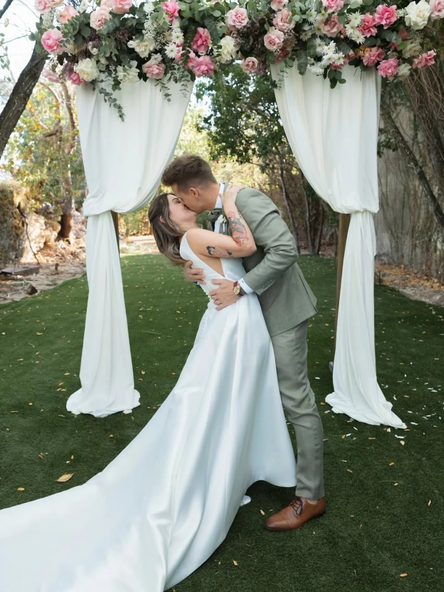 Whitney &amp; Benjamin&rsquo;s wedding, officially delivered. A collection of memories to revisit forever.
.
.
.
.
Photo - @notyourtypicalphoto
Bride - @whitnenowak
Groom - @benjikur
Venue - @quintadotorneiro
Wedding Planner - @lisbonweddingplanner