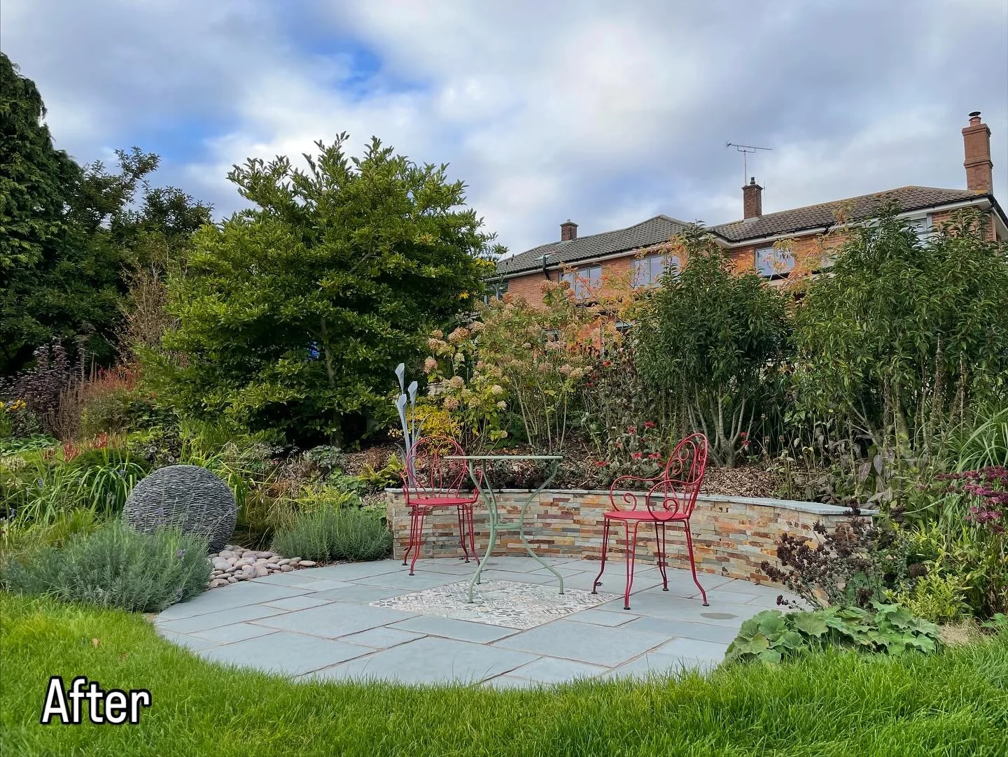 It&rsquo;s so good to look back on the project journey for this beautiful garden in East Devon. A well thought out design and planting plan can transform your outdoor space into a garden you can enjoy all year round.

Image 1 - October &lsquo;25, six
