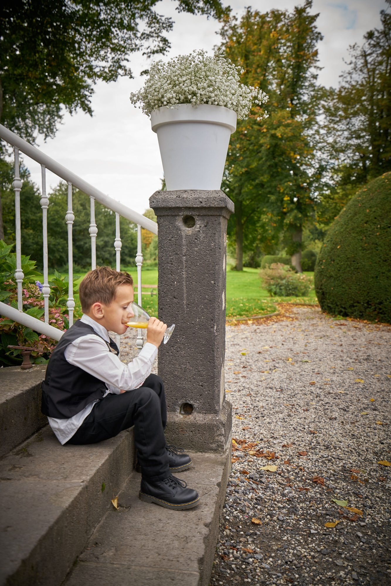 bruidsfotografie-duitsland-schloss Hertefeld-weeze-trouwreportage-261A.jpg