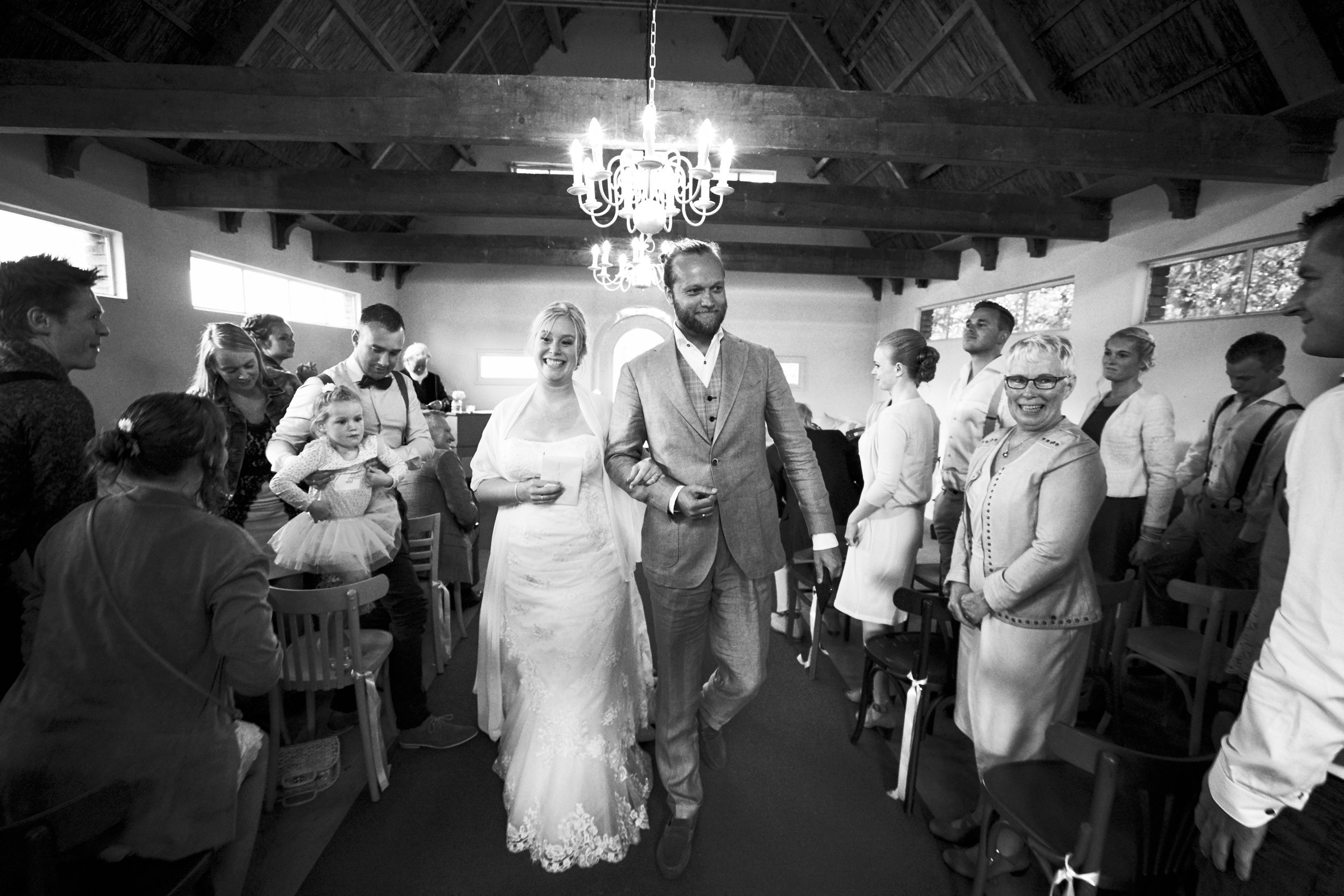 trouwshoot-bruidsfotografie-trouwfoto-feestfotografie-Akke-Rogier-19.jpg