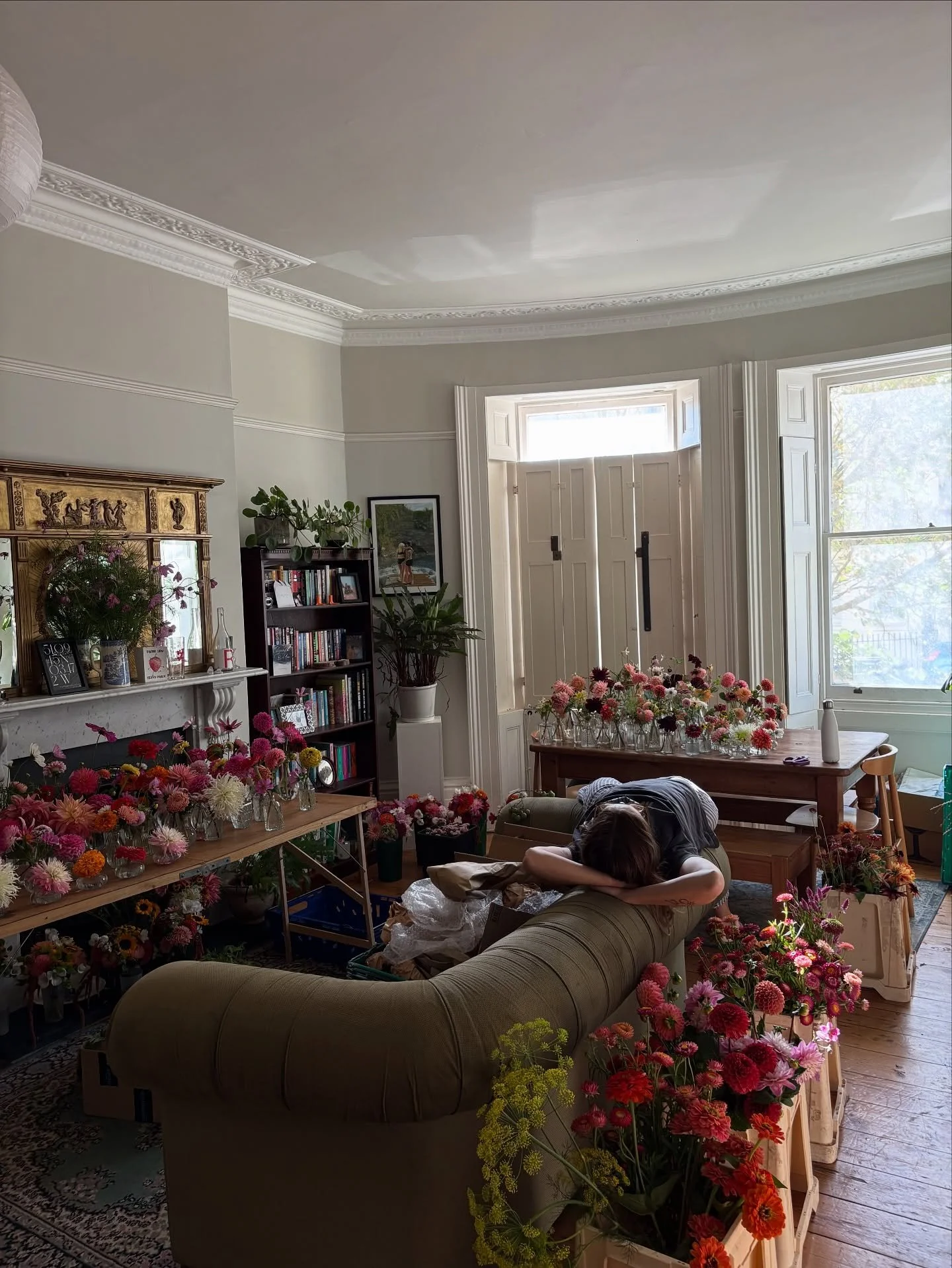 How your email finds me (or whatever the cool kids say these days) 📧
Seriously though I have been overwhelmed by my enquiries for next year so thank you so much 🥹 I do still have some availabilities so send me over an email if you&rsquo;re getting 